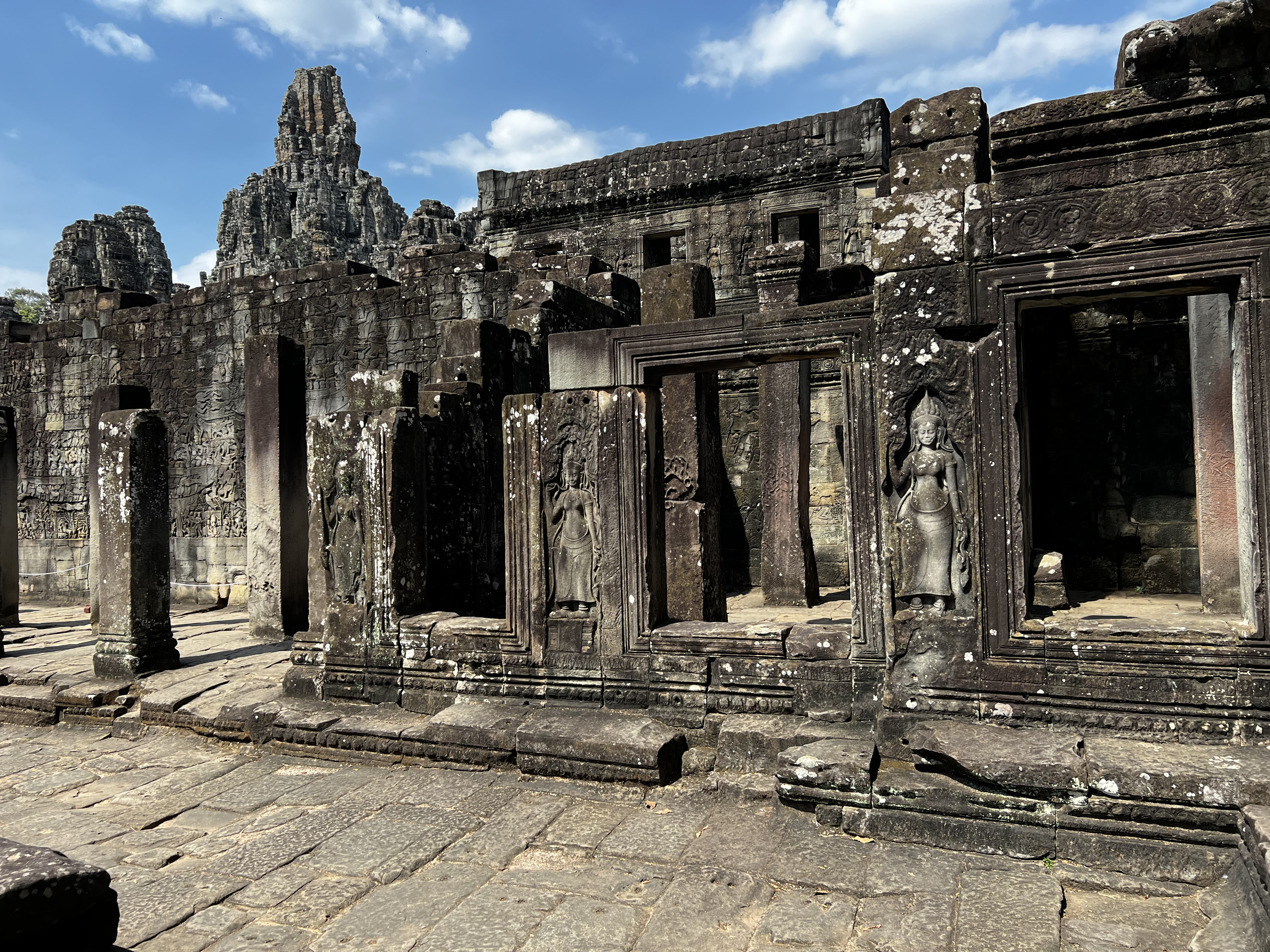 Picture Cambodia Siem Reap Bayon 2023-01 86 - Tour Bayon