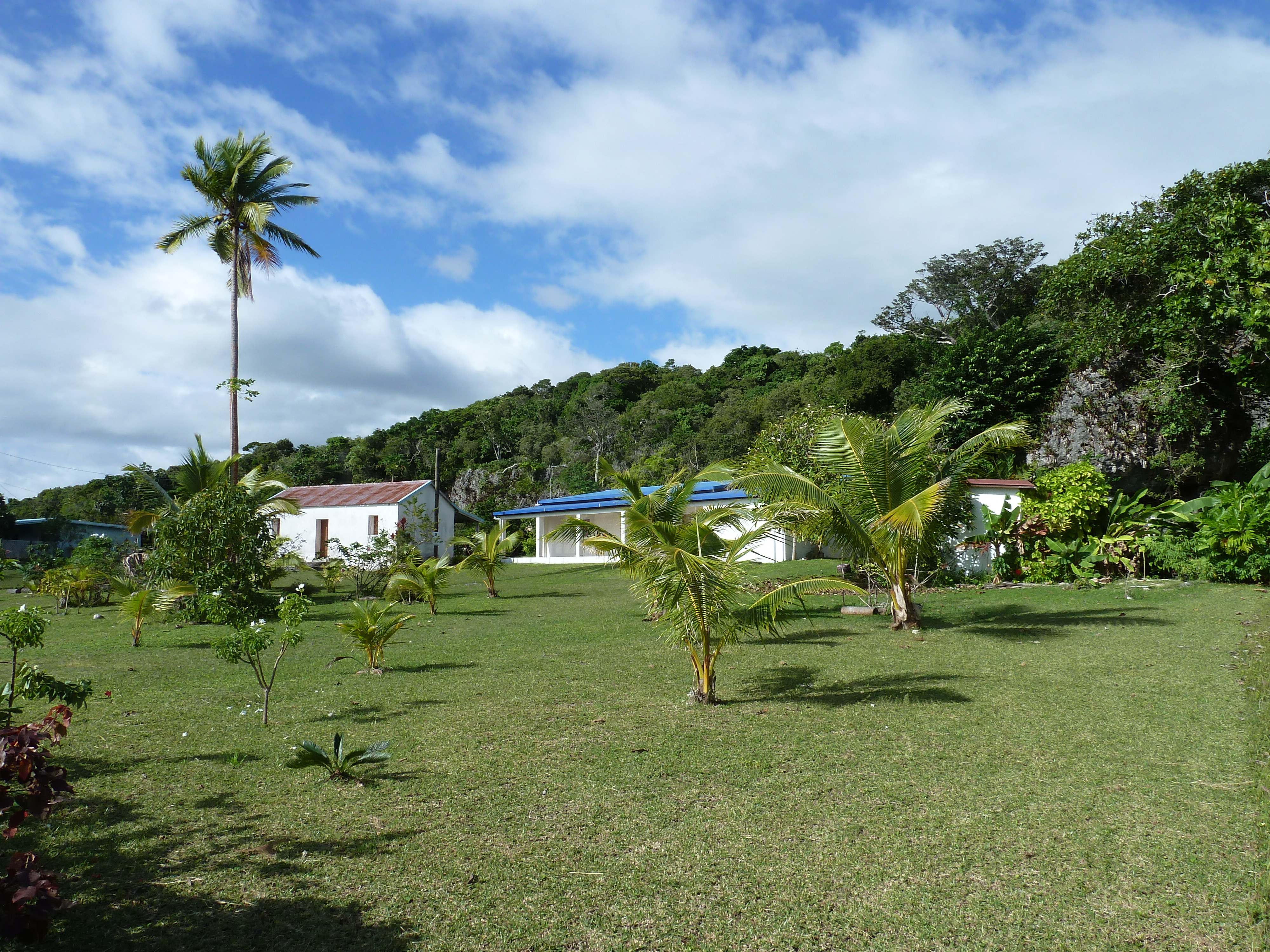 Picture New Caledonia Lifou Josip 2010-05 10 - Tours Josip