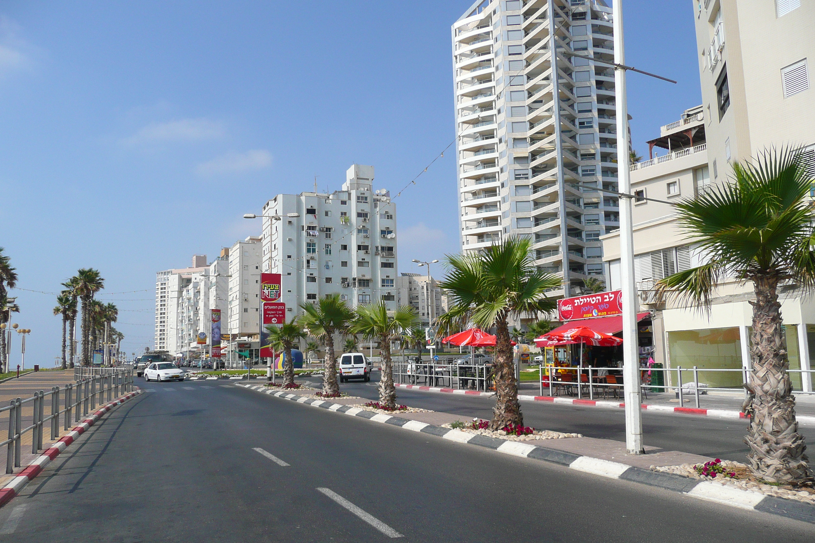 Picture Israel Bat Yam Beach 2007-06 33 - Discovery Bat Yam Beach