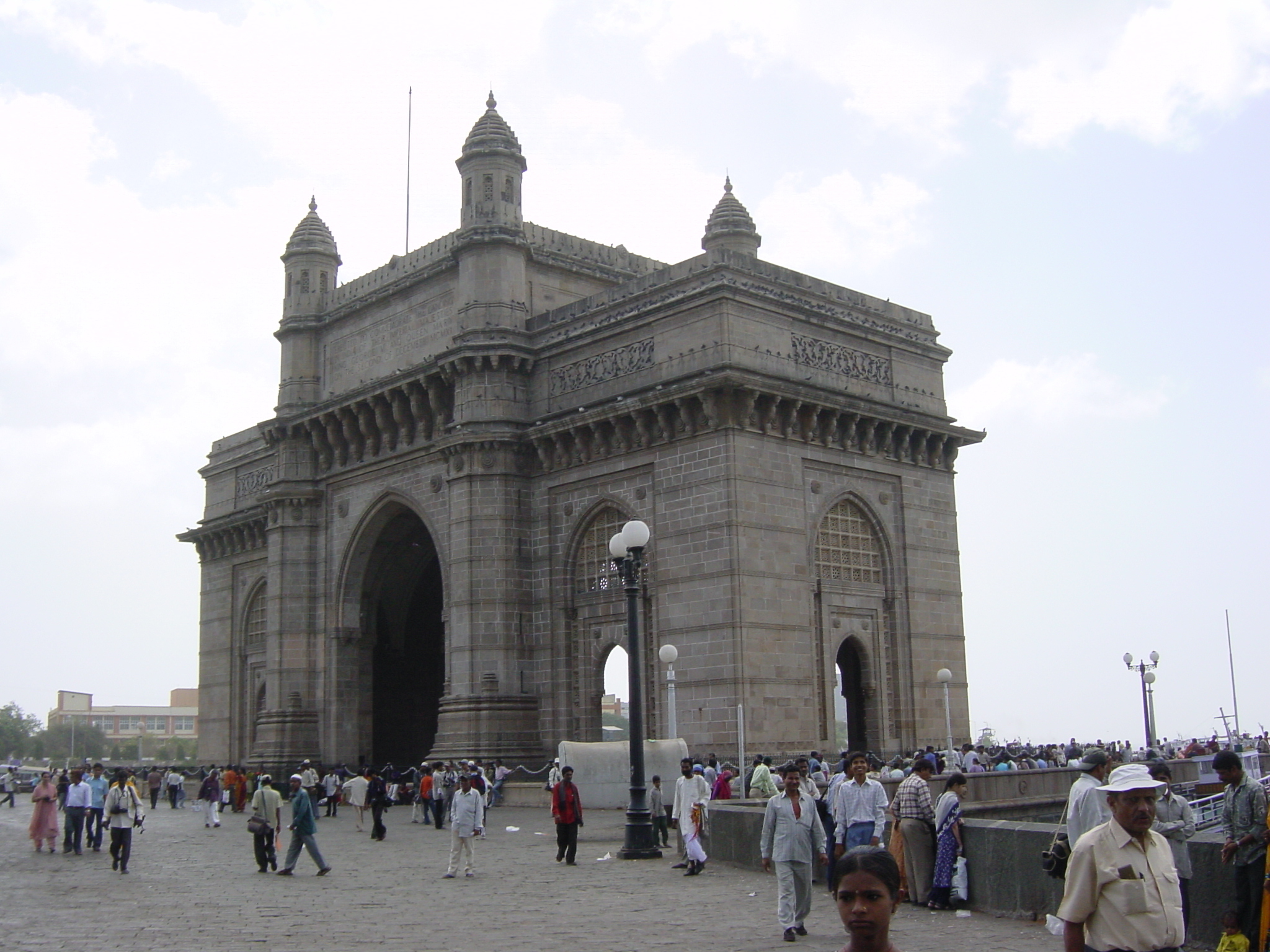 Picture India Mumbai 2003-05 51 - Discovery Mumbai