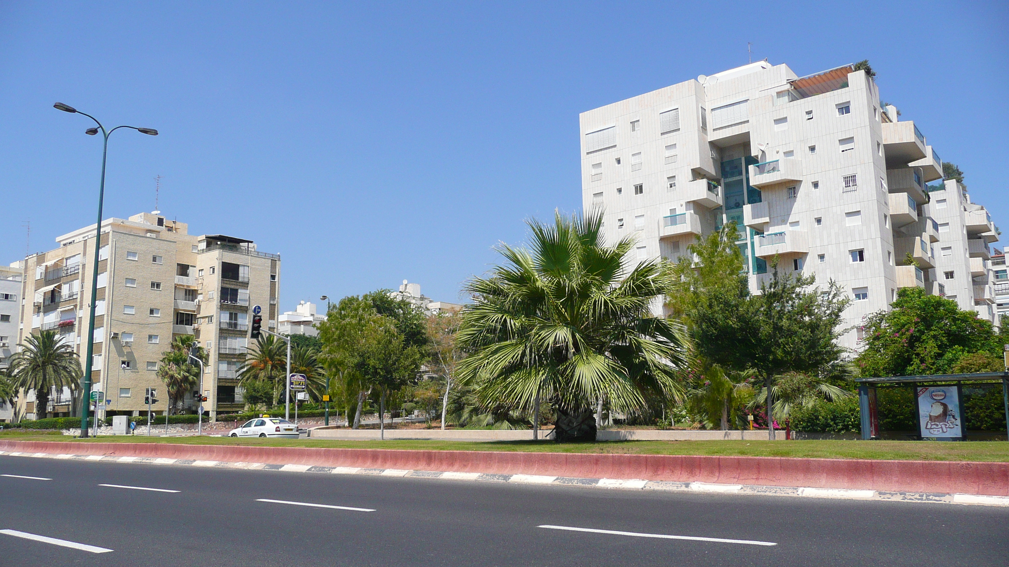 Picture Israel Tel Aviv North Tel Aviv 2007-06 26 - History North Tel Aviv