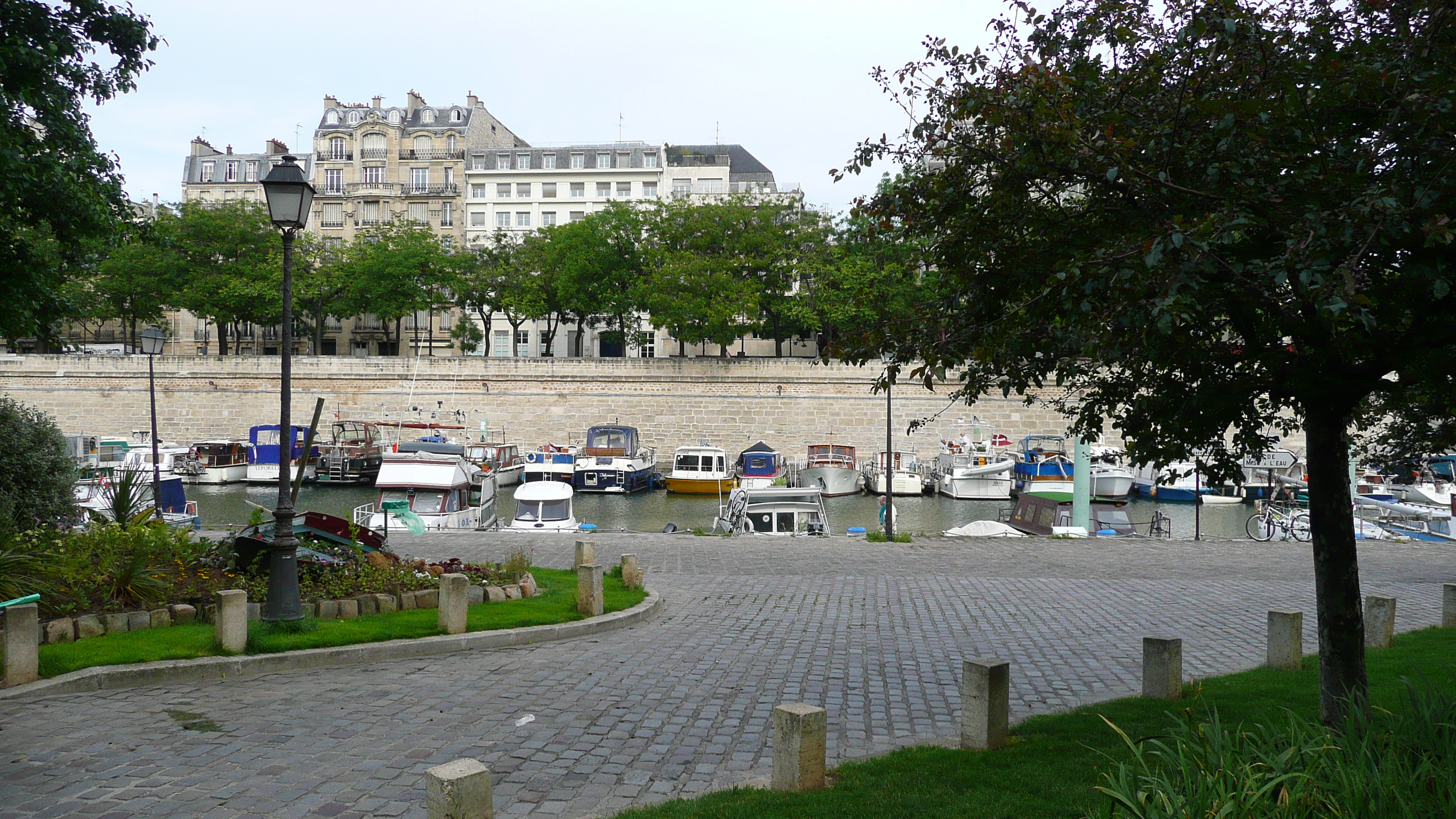 Picture France Paris Bastille Harbour 2007-06 49 - Tours Bastille Harbour