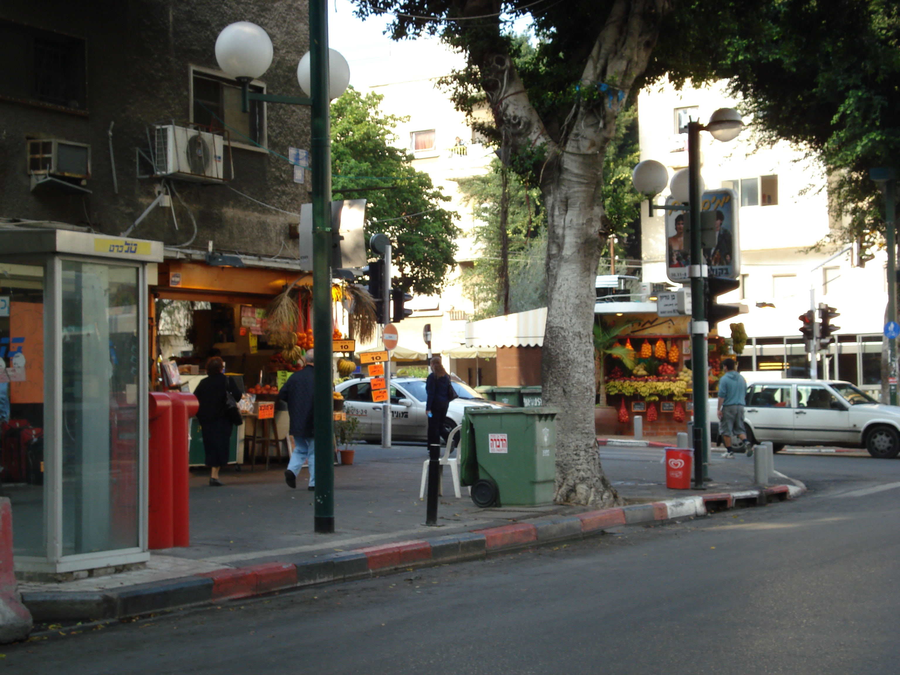 Picture Israel Tel Aviv 2006-12 59 - Tour Tel Aviv