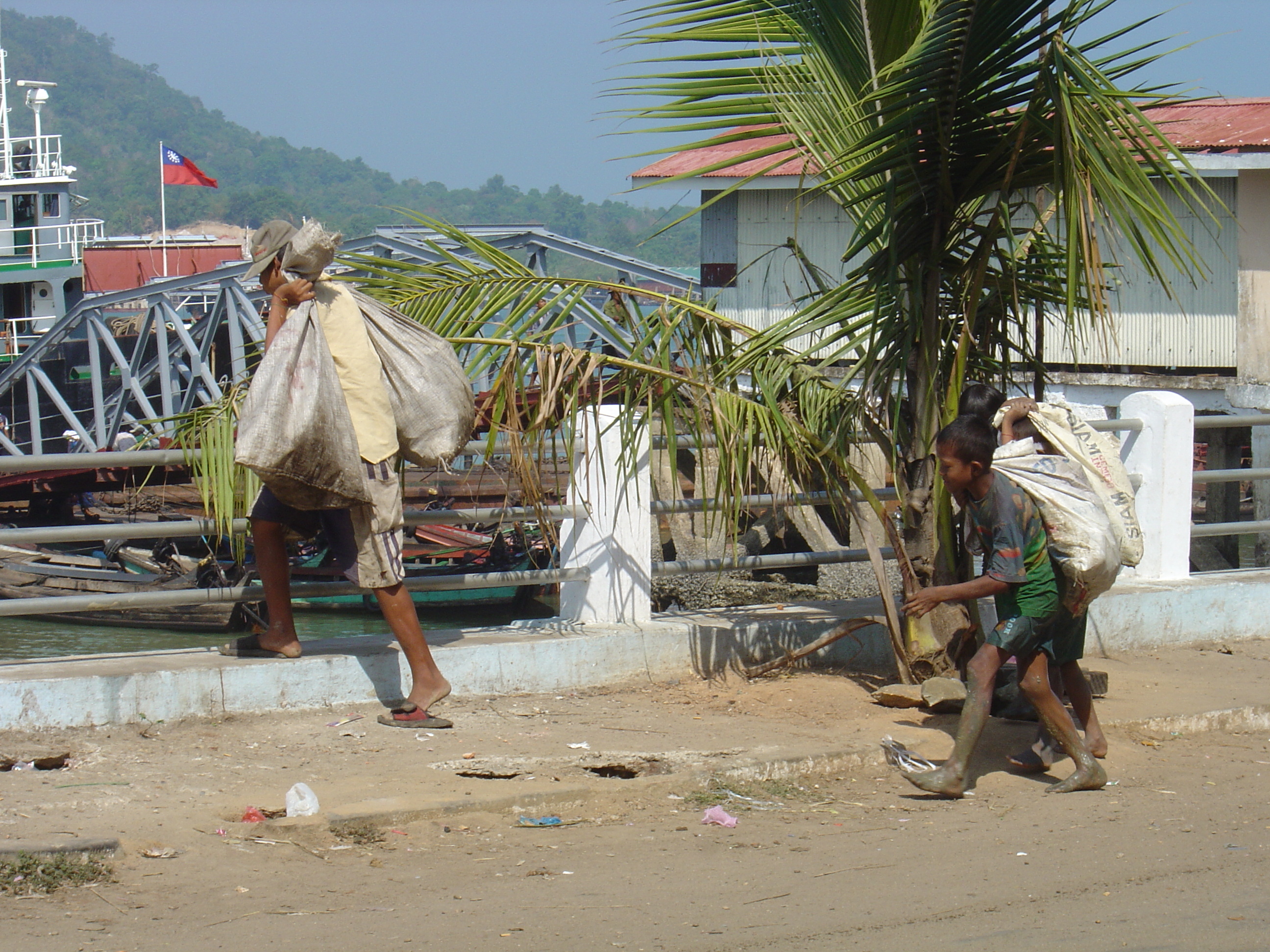 Picture Myanmar Myeik (Mergui) 2005-01 132 - History Myeik (Mergui)