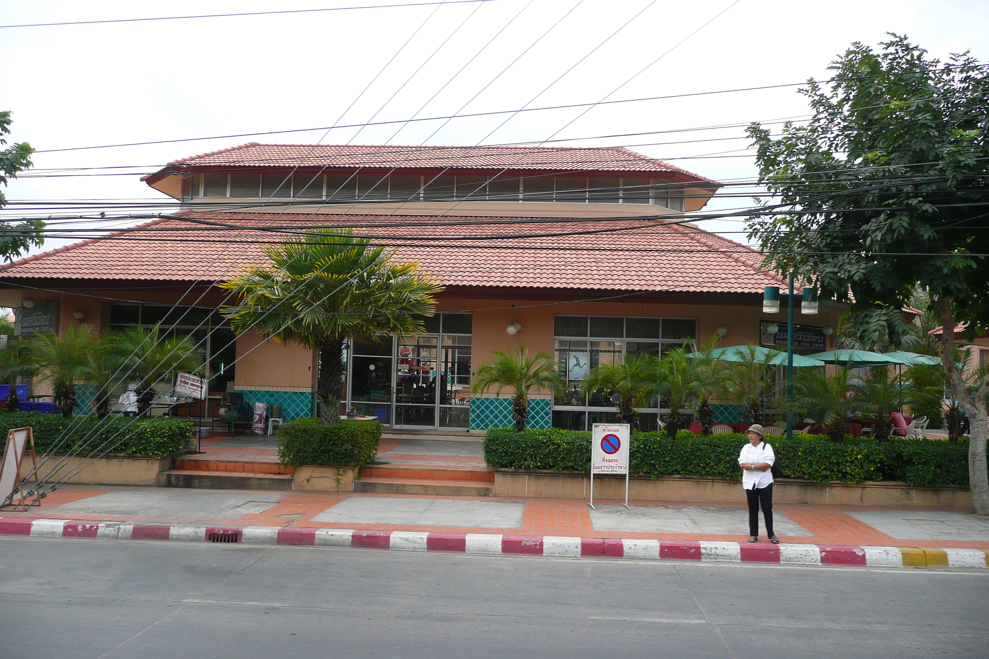 Picture Thailand Pattaya Theprasit 2008-01 42 - Discovery Theprasit