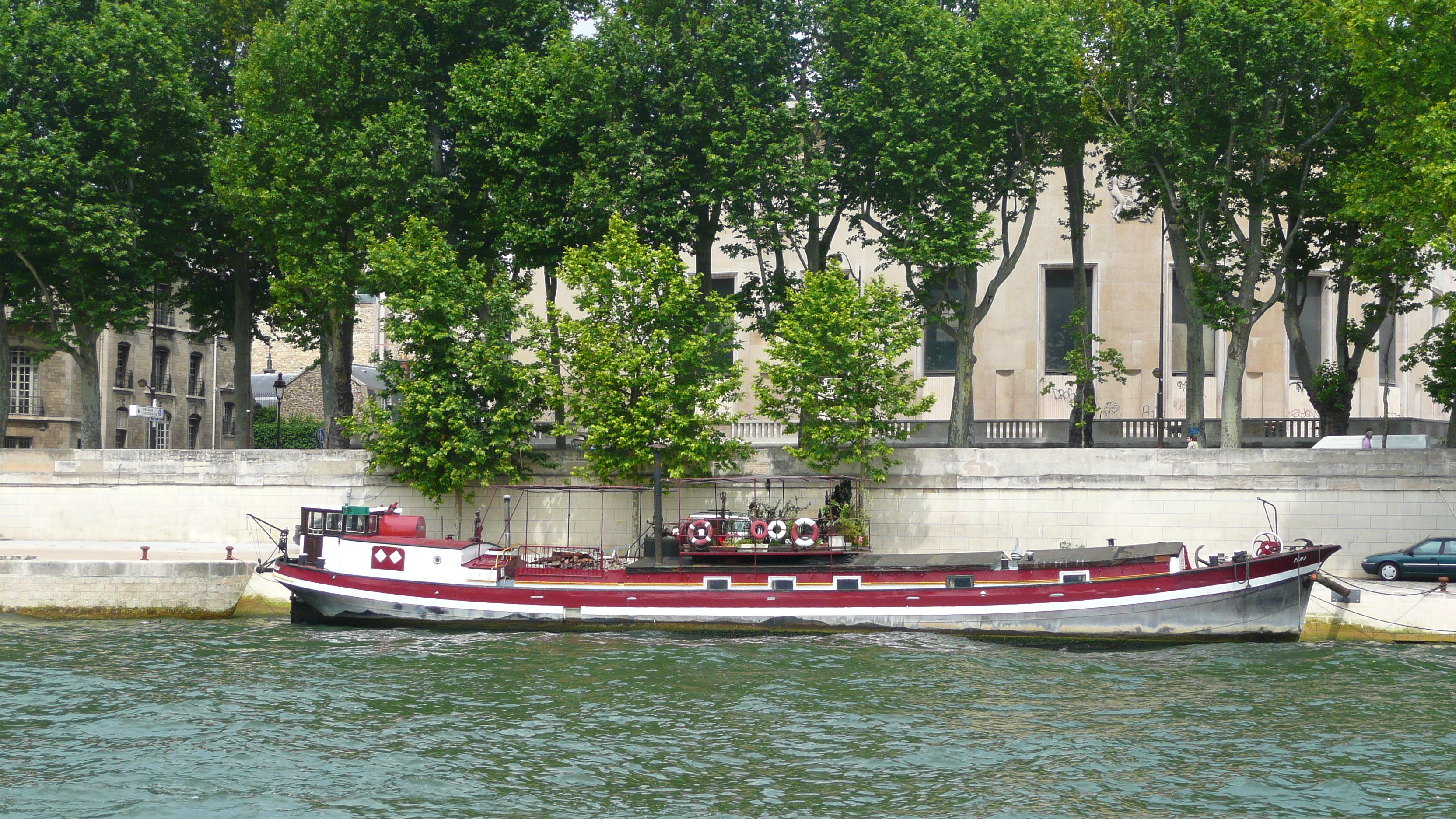 Picture France Paris Peniches Parisiennes 2007-06 19 - History Peniches Parisiennes