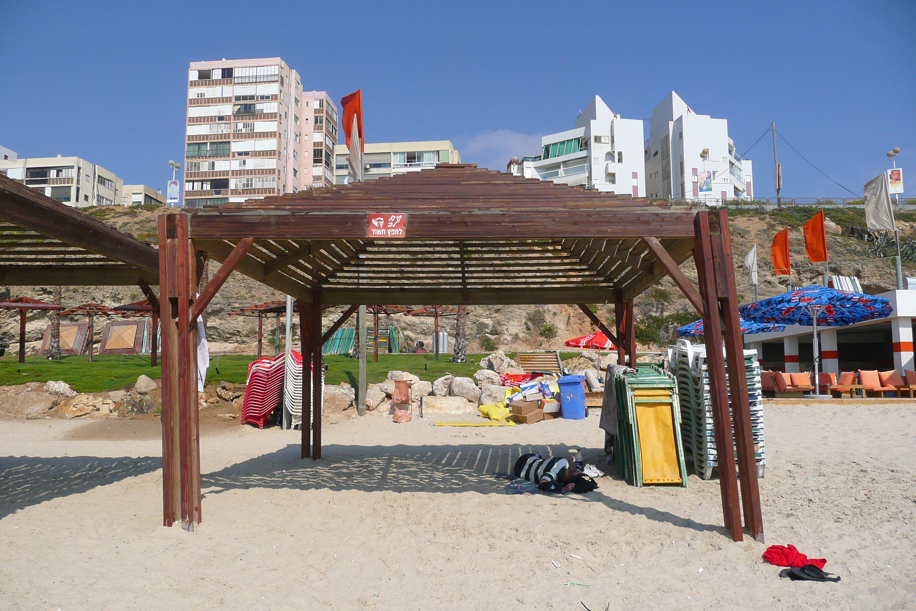 Picture Israel Bat Yam Beach 2007-06 67 - Around Bat Yam Beach