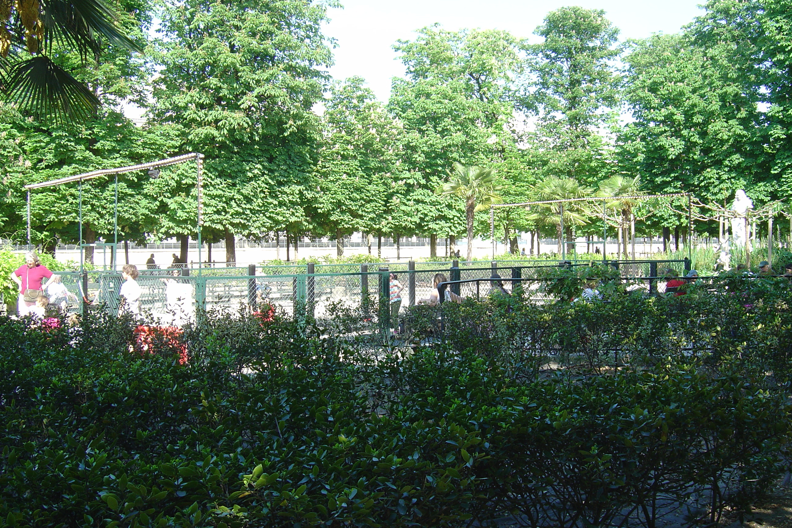 Picture France Paris Garden of Tuileries 2007-05 53 - History Garden of Tuileries