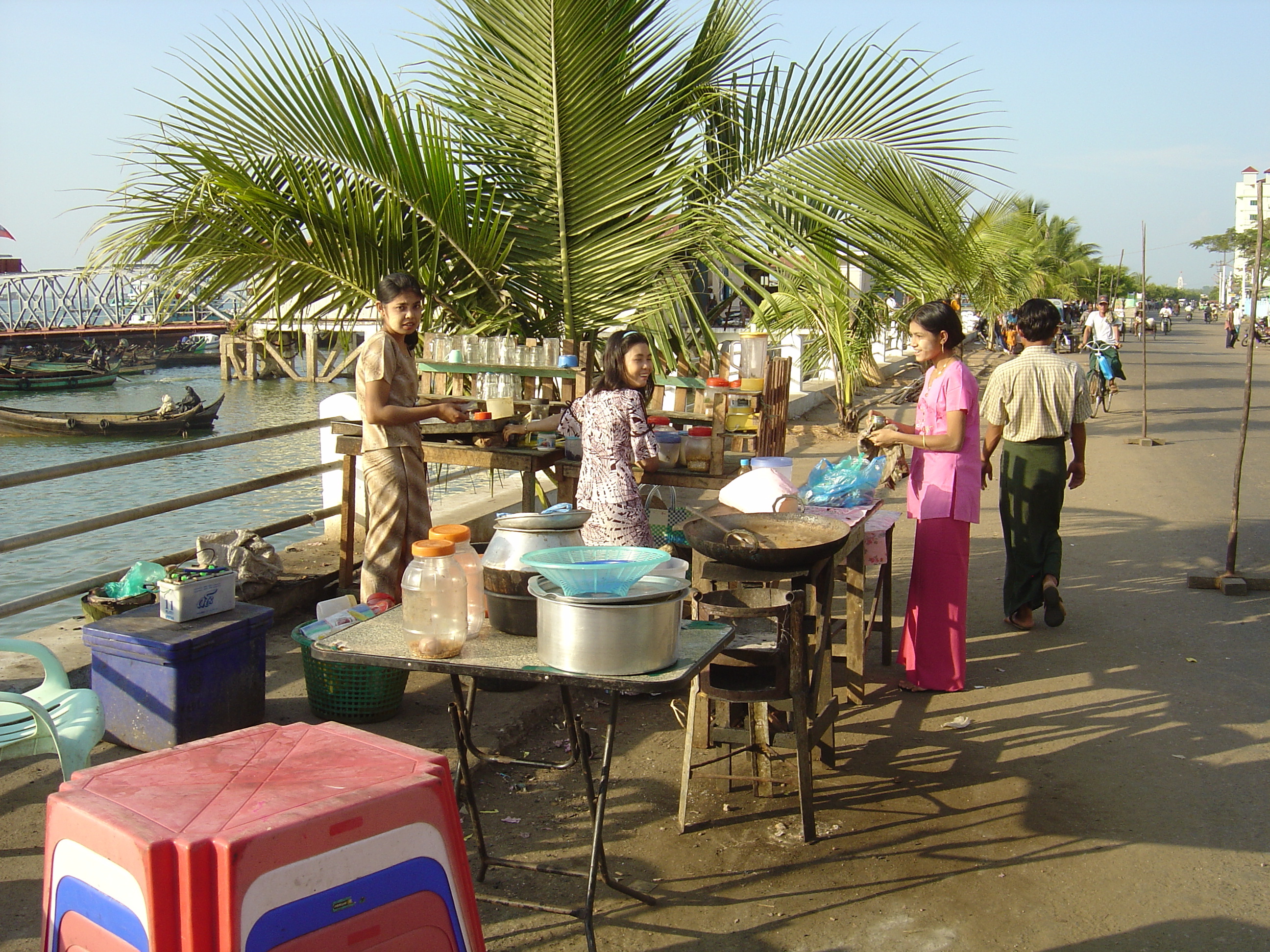 Picture Myanmar Myeik (Mergui) 2005-01 43 - Journey Myeik (Mergui)