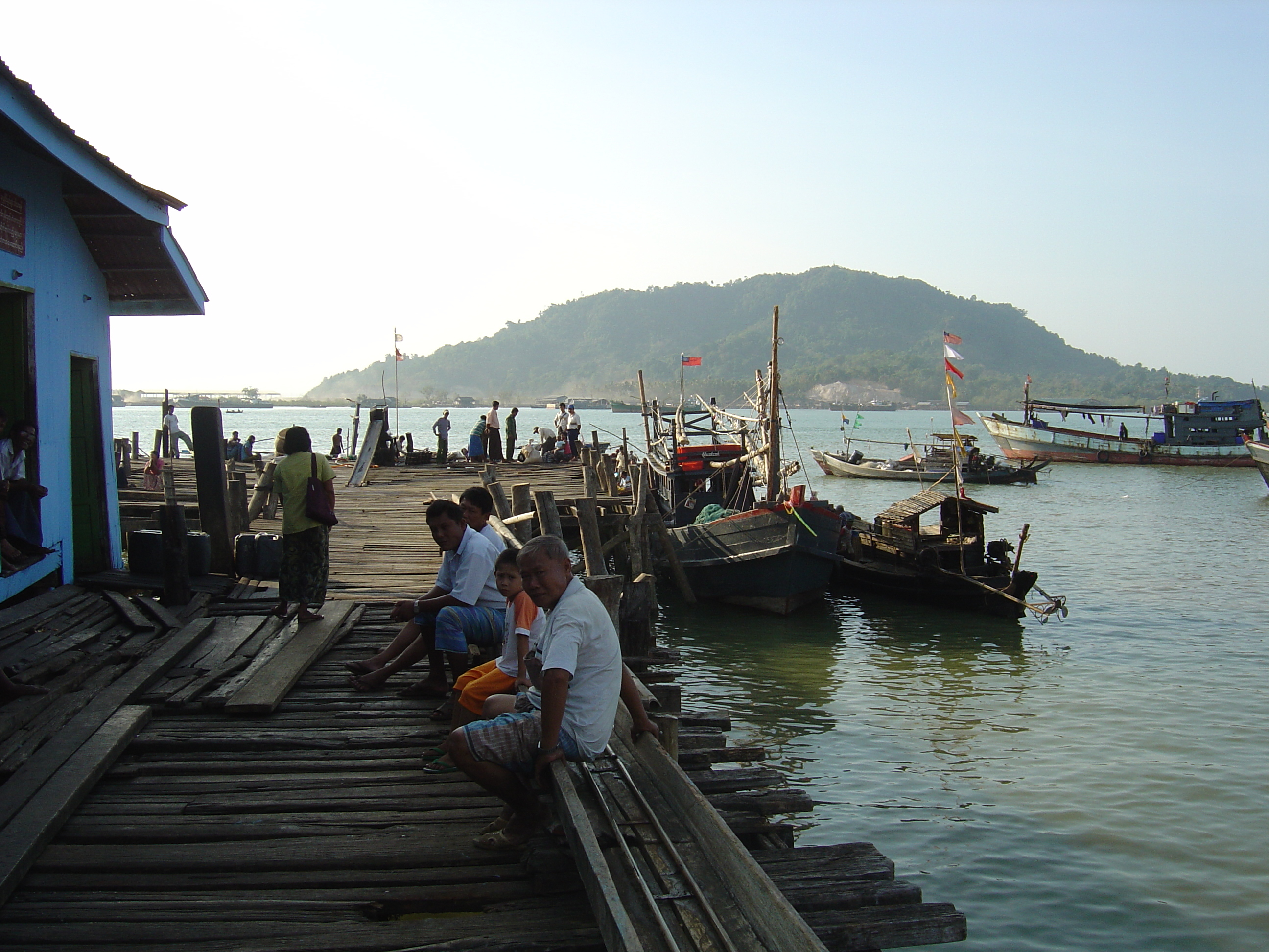 Picture Myanmar Myeik (Mergui) 2005-01 10 - Center Myeik (Mergui)