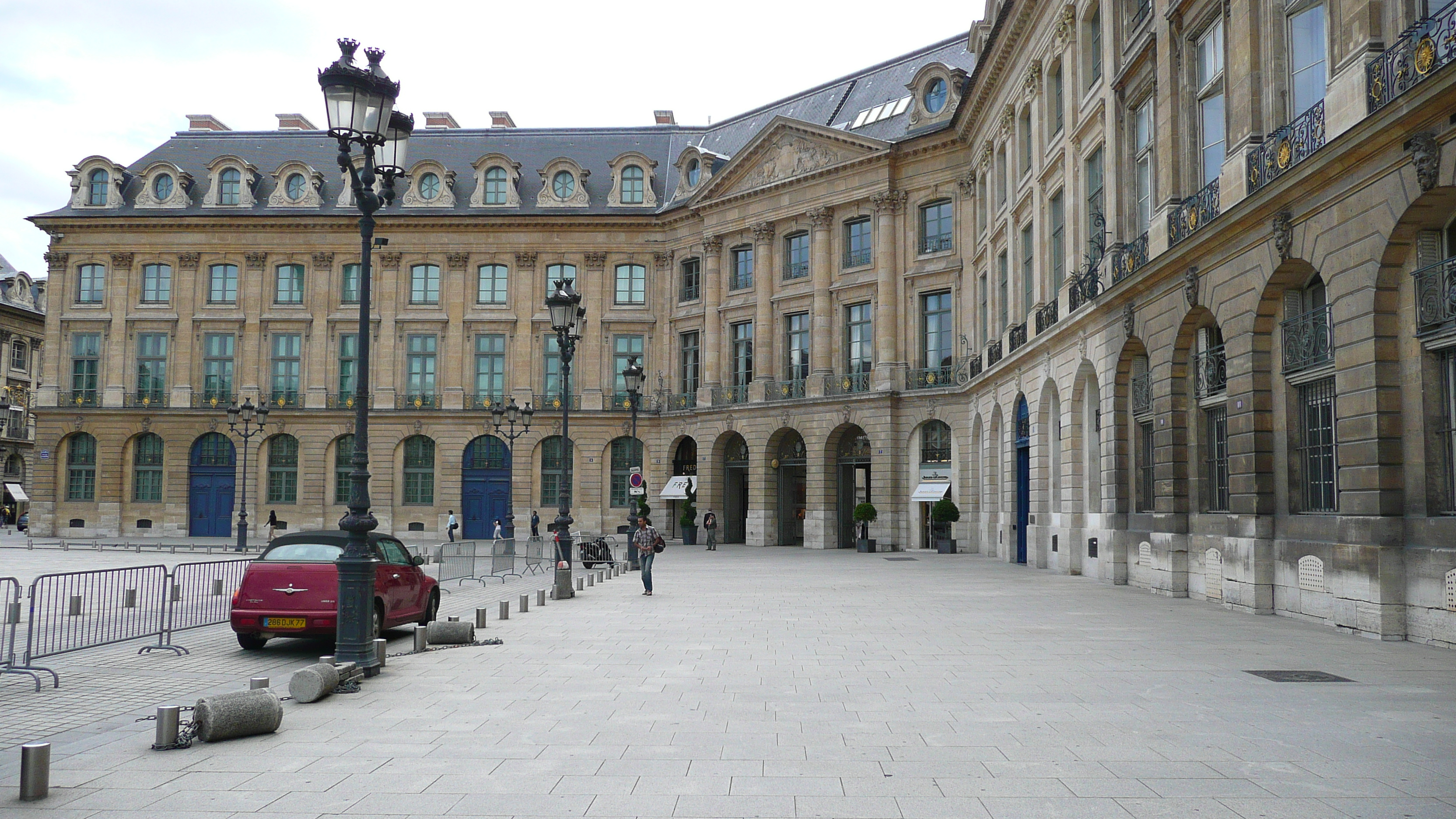 Picture France Paris Place Vendome 2007-07 41 - Journey Place Vendome