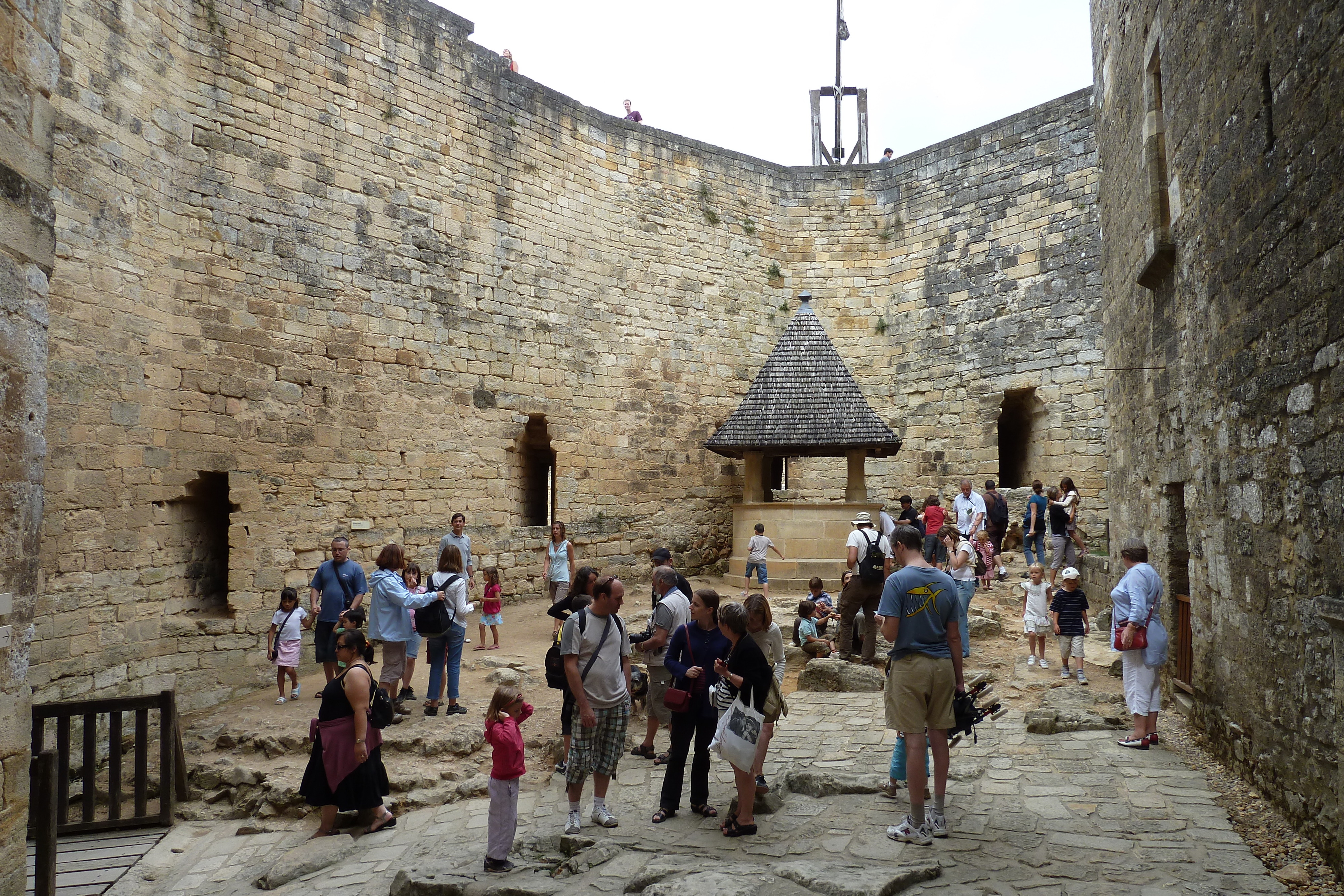 Picture France Castelnaud castle 2010-08 69 - Center Castelnaud castle