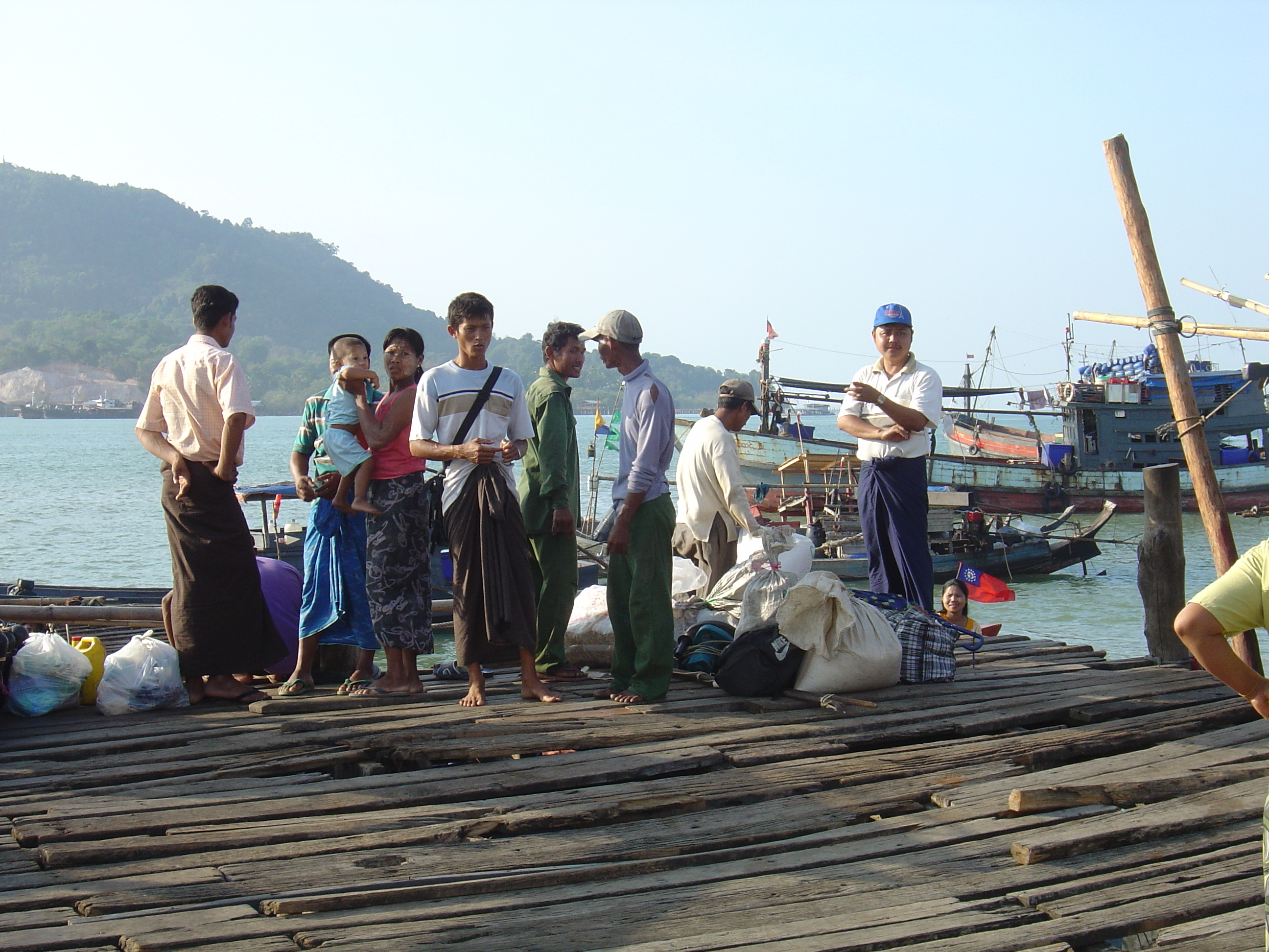 Picture Myanmar Myeik (Mergui) 2005-01 29 - Center Myeik (Mergui)