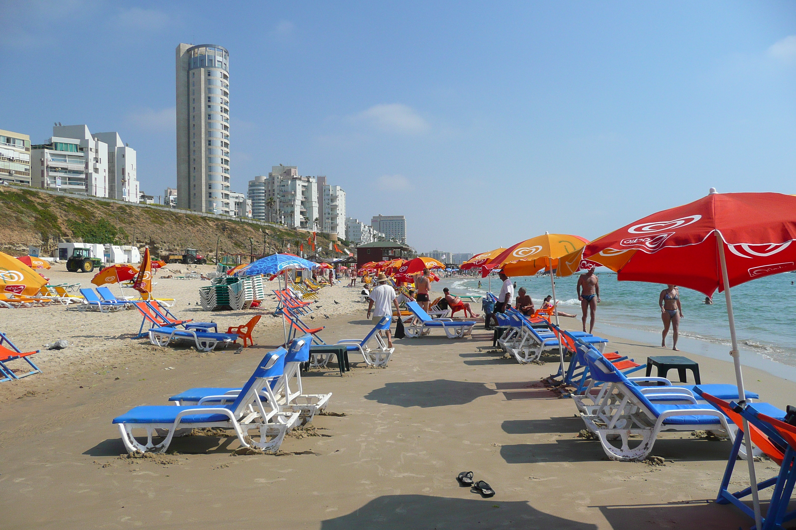 Picture Israel Bat Yam Beach 2007-06 45 - Center Bat Yam Beach