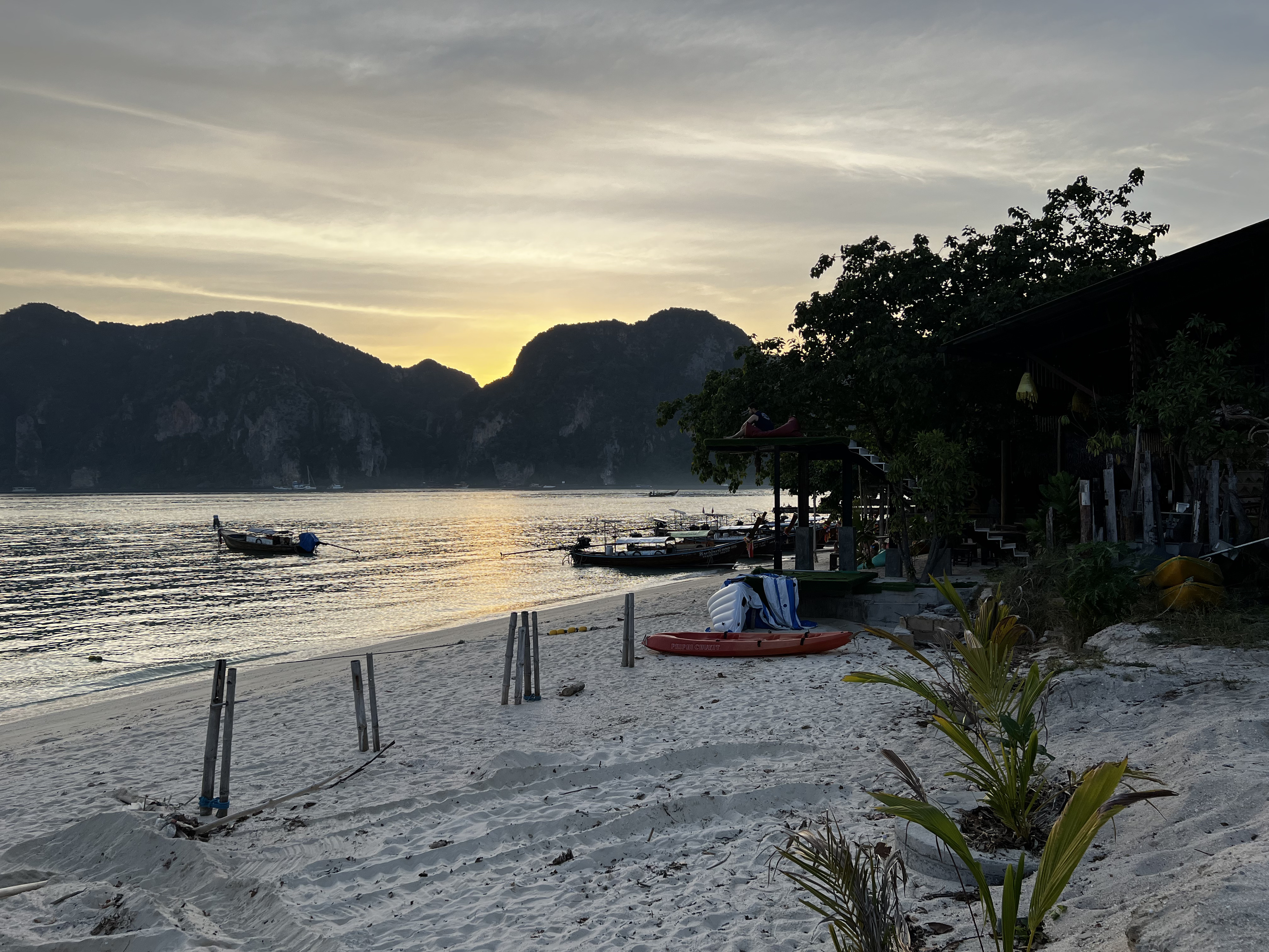 Picture Thailand Ko Phi Phi Don 2021-12 3 - Discovery Ko Phi Phi Don