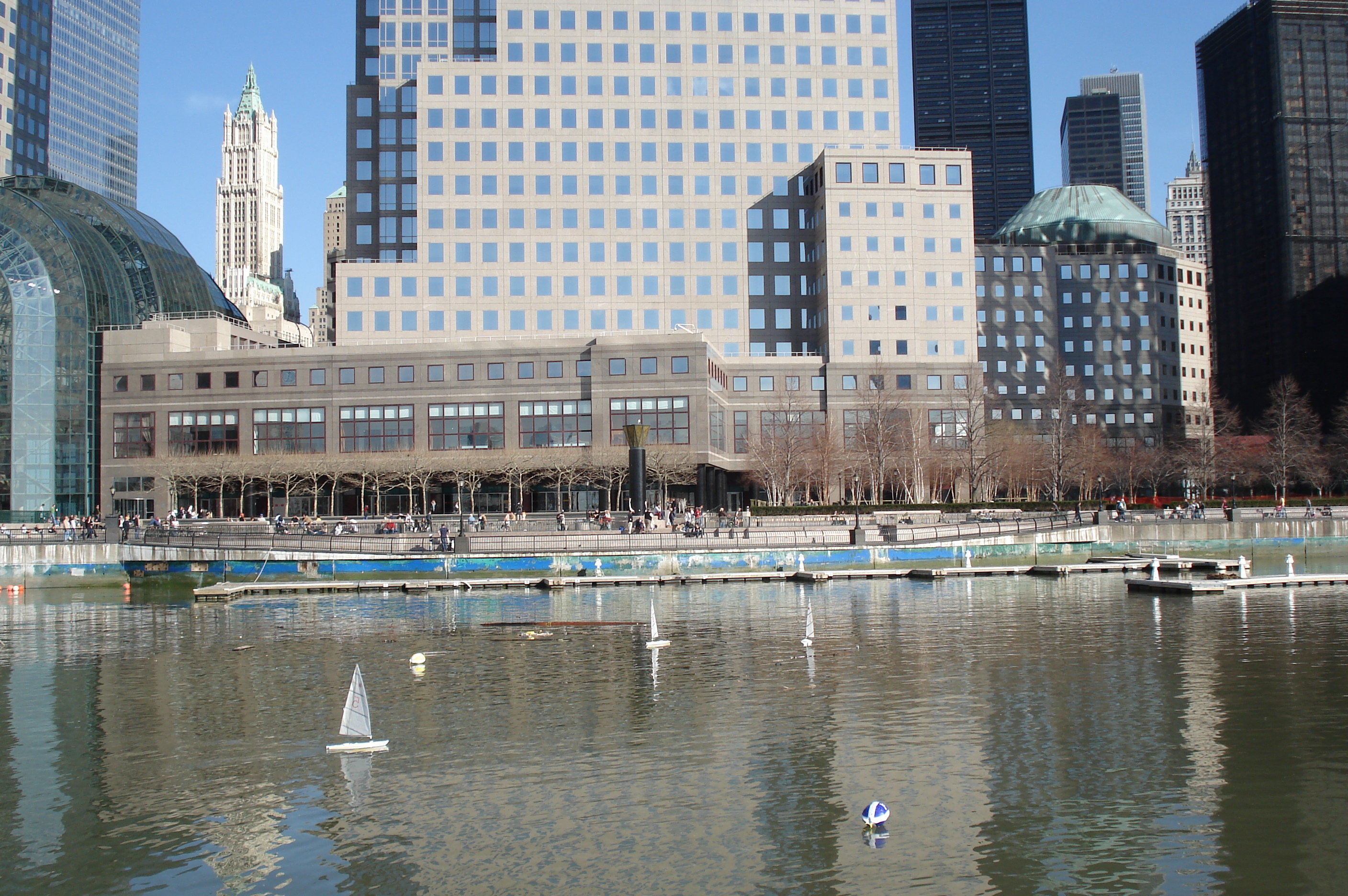 Picture United States New York Battery Park 2006-03 46 - Center Battery Park