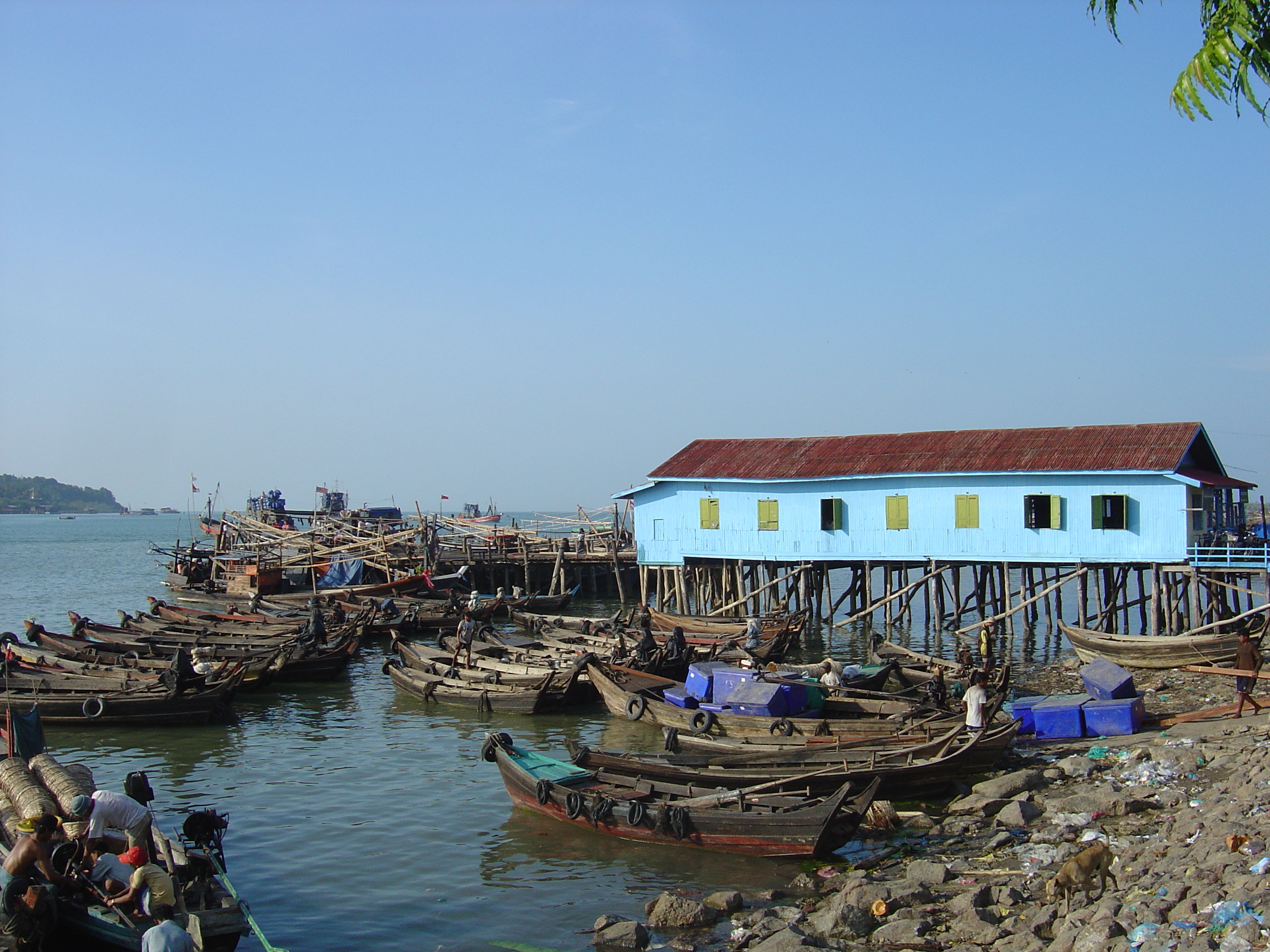 Picture Myanmar Myeik (Mergui) 2005-01 67 - Recreation Myeik (Mergui)