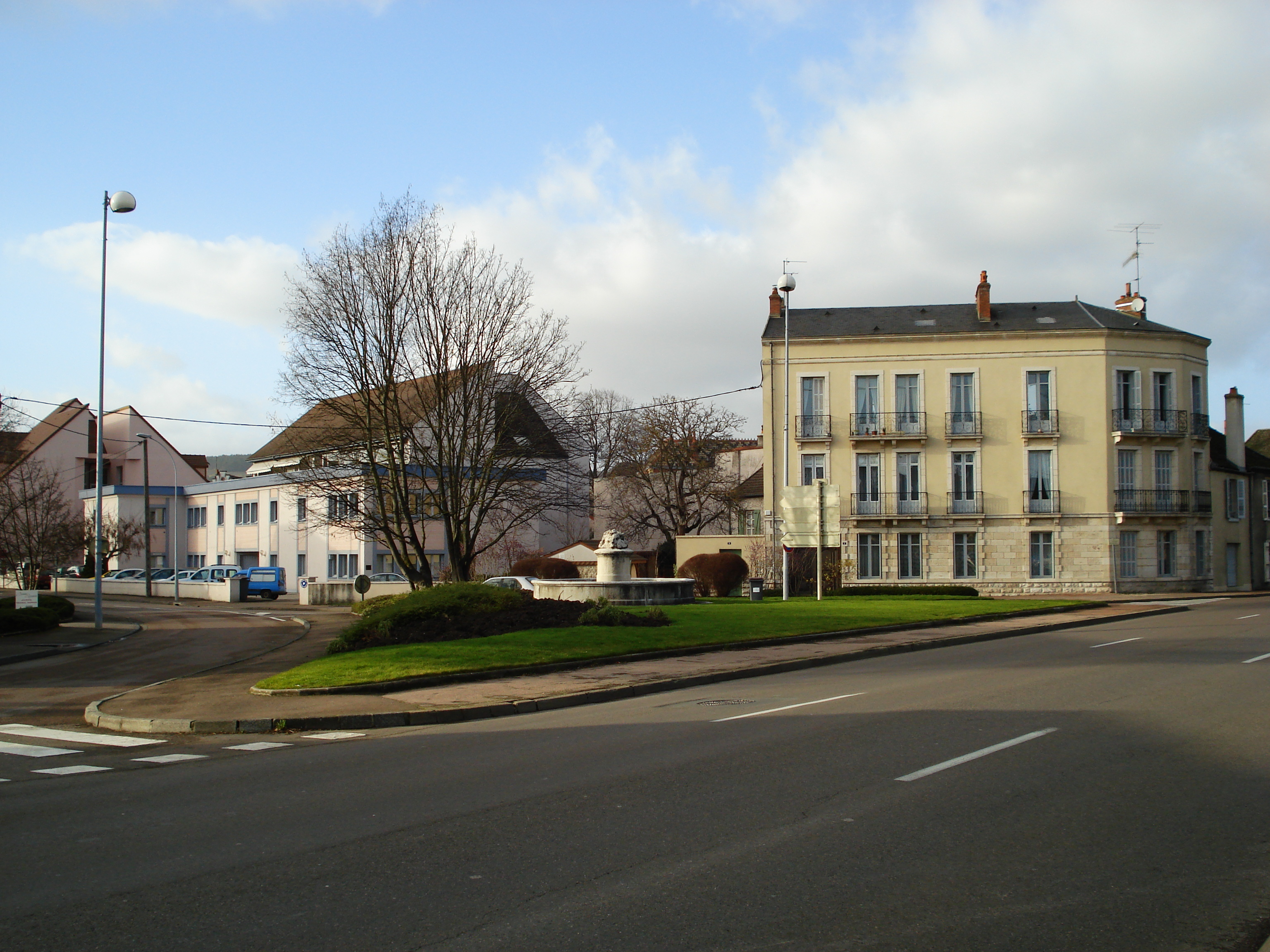 Picture France Beaune 2007-01 64 - Tour Beaune