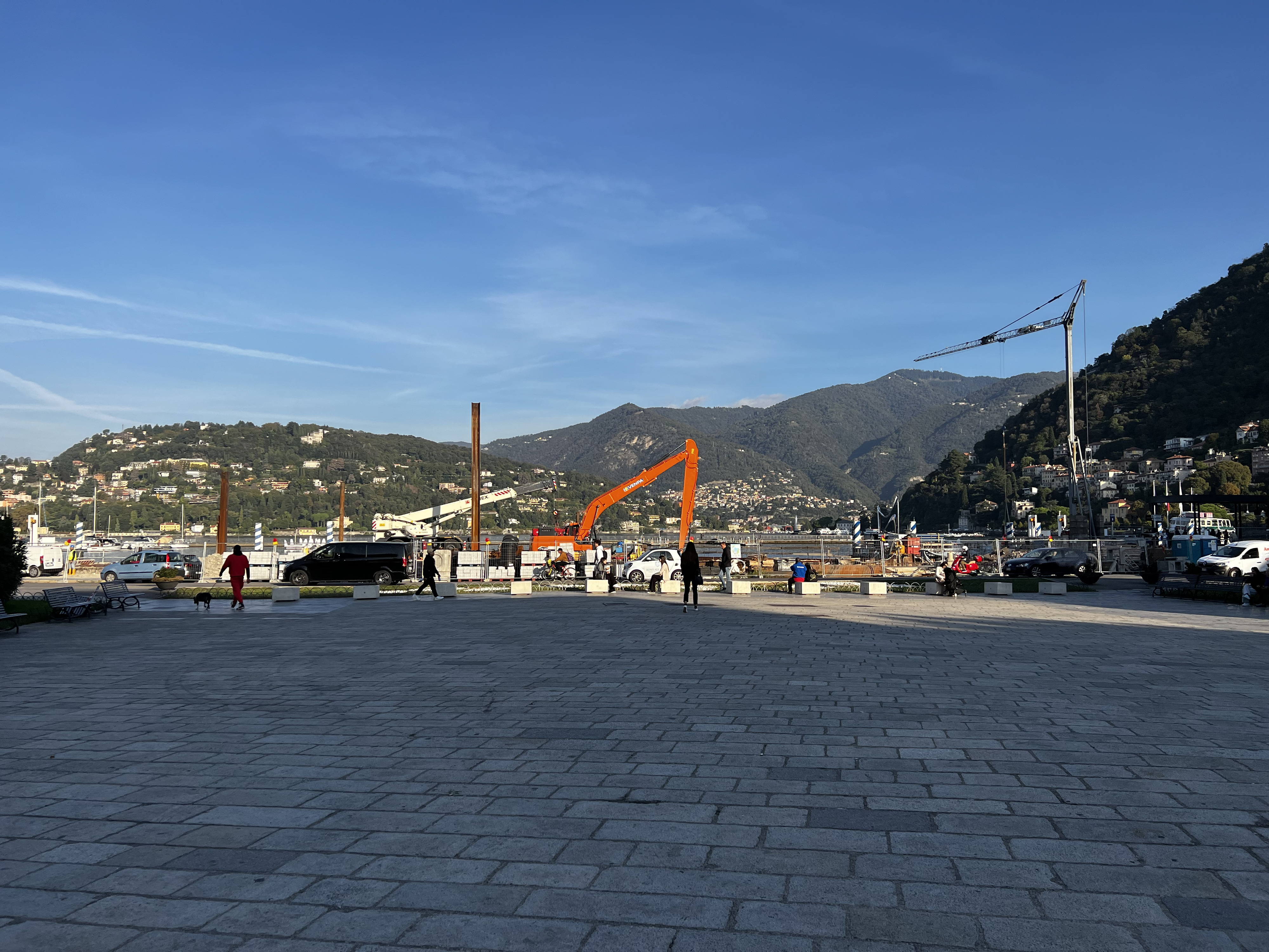 Picture Italy Como 2023-10 77 - Recreation Como