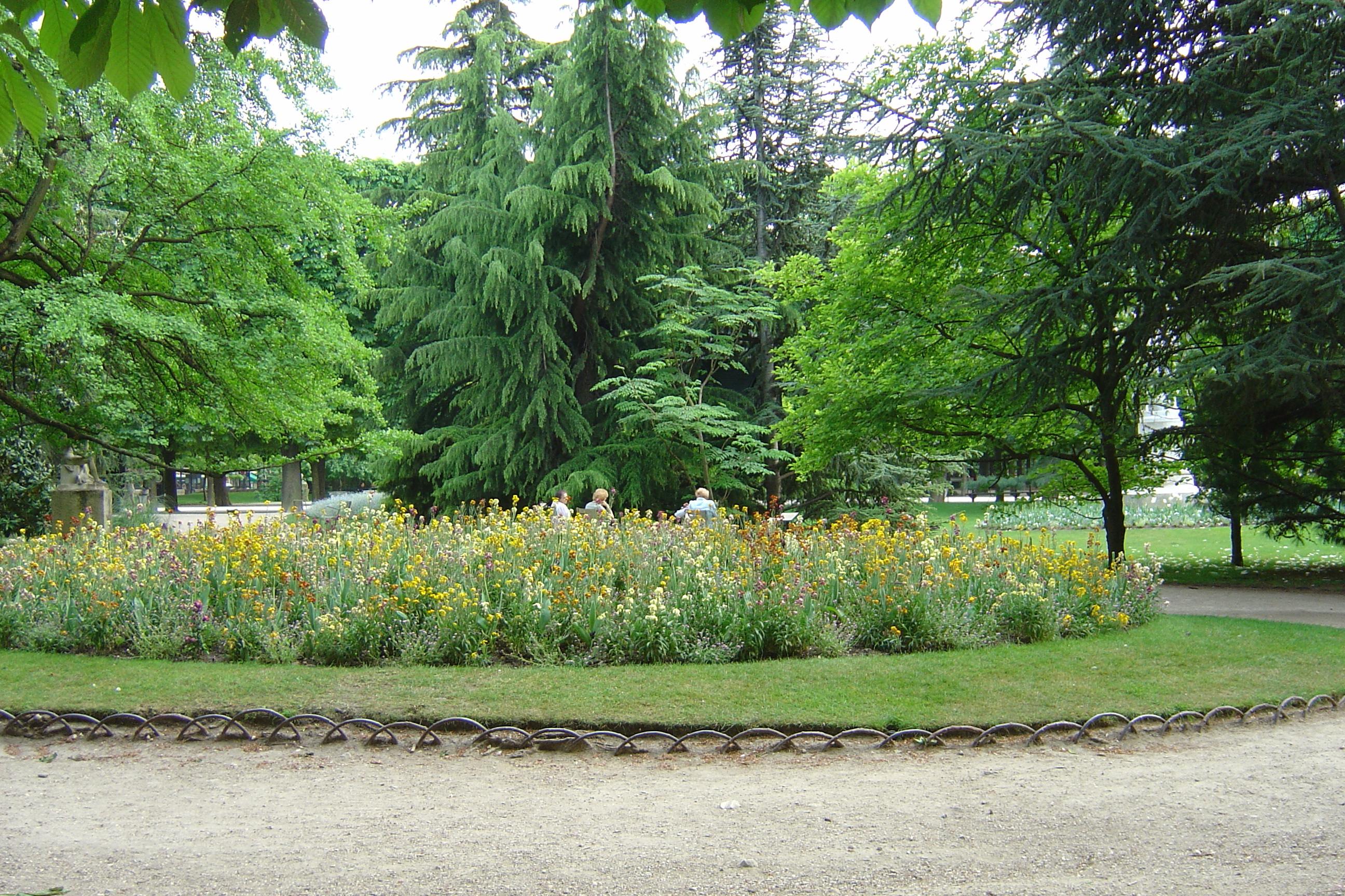 Picture France Paris Luxembourg Garden 2007-04 63 - Tour Luxembourg Garden