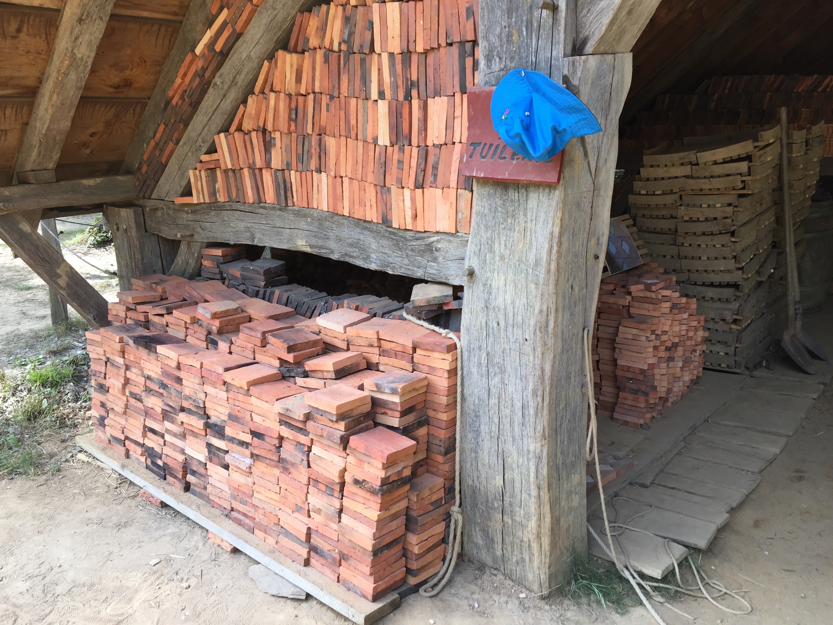 Picture France Guedelon 2017-07 84 - Center Guedelon