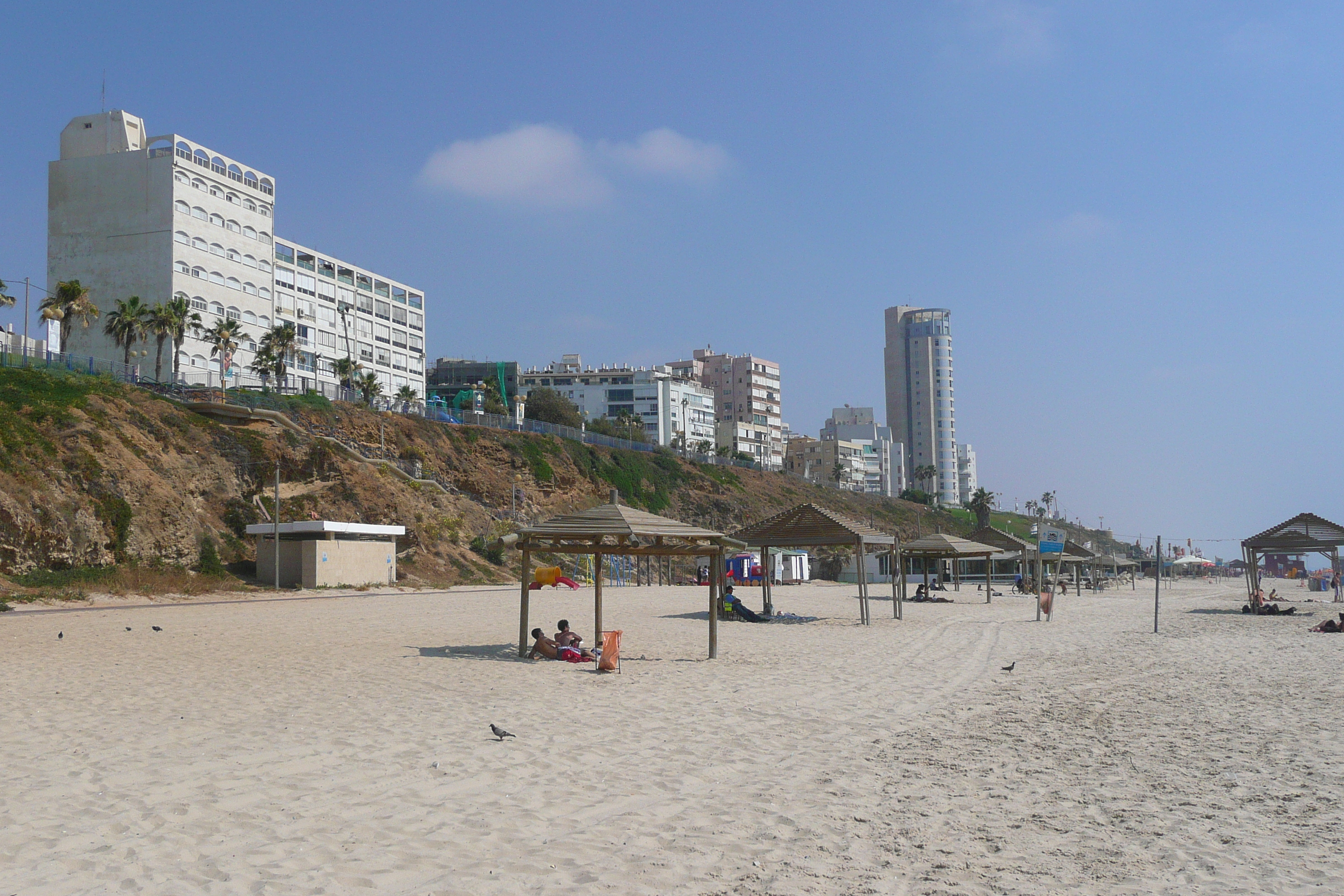 Picture Israel Bat Yam Beach 2007-06 46 - Discovery Bat Yam Beach