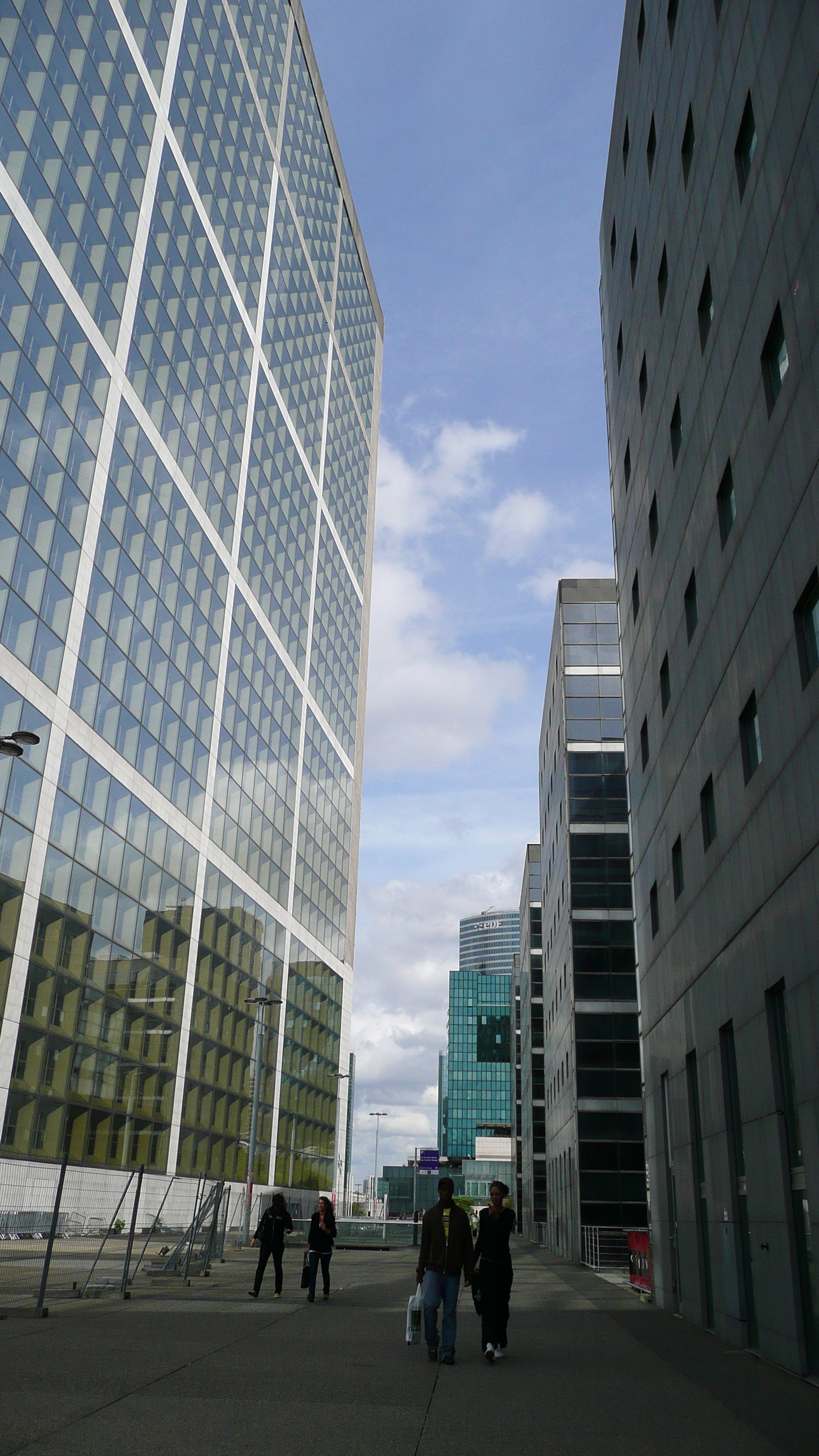 Picture France Paris La Defense 2007-05 218 - Center La Defense