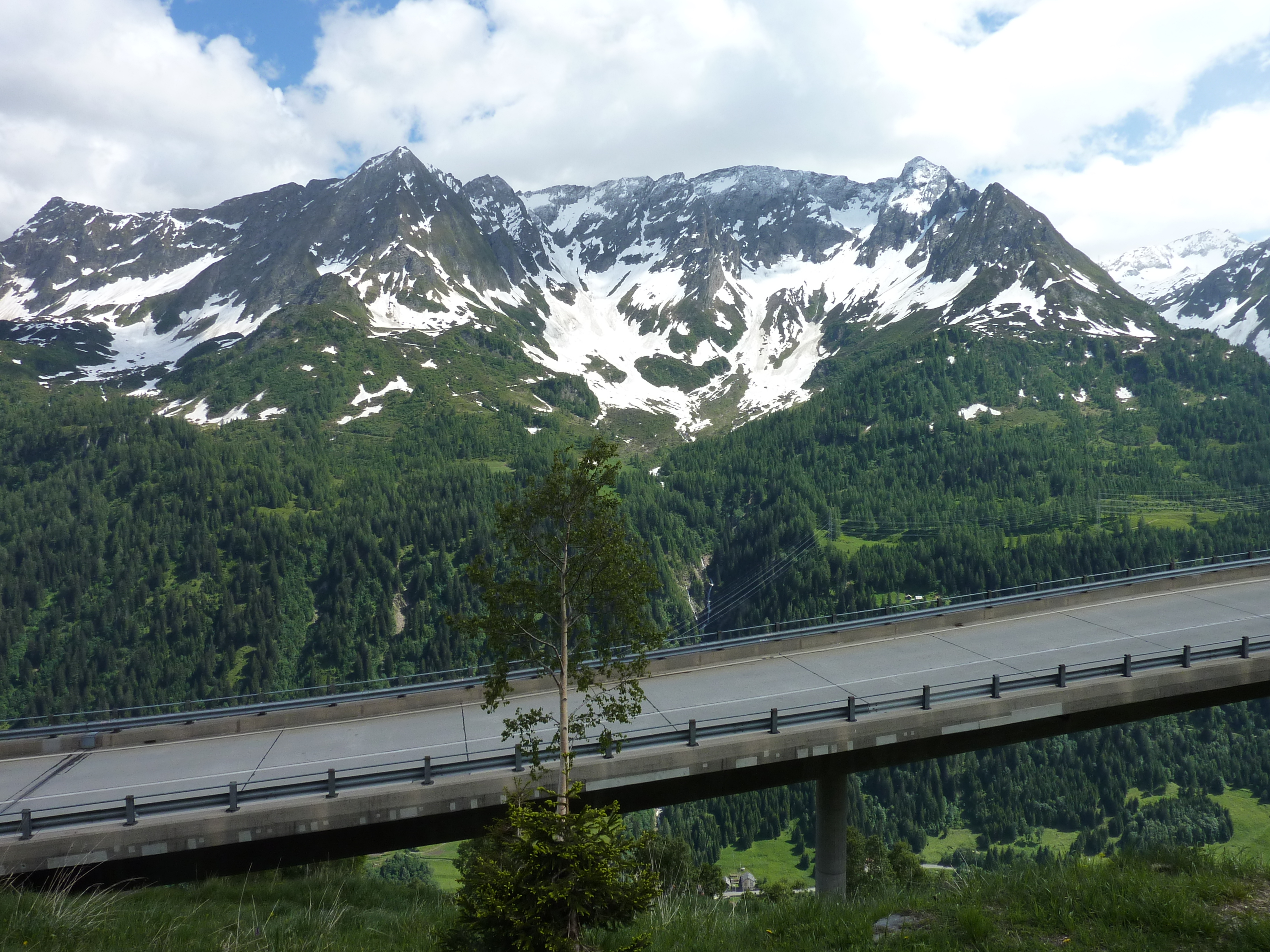 Picture Swiss Gotthard Pass 2009-06 29 - Center Gotthard Pass