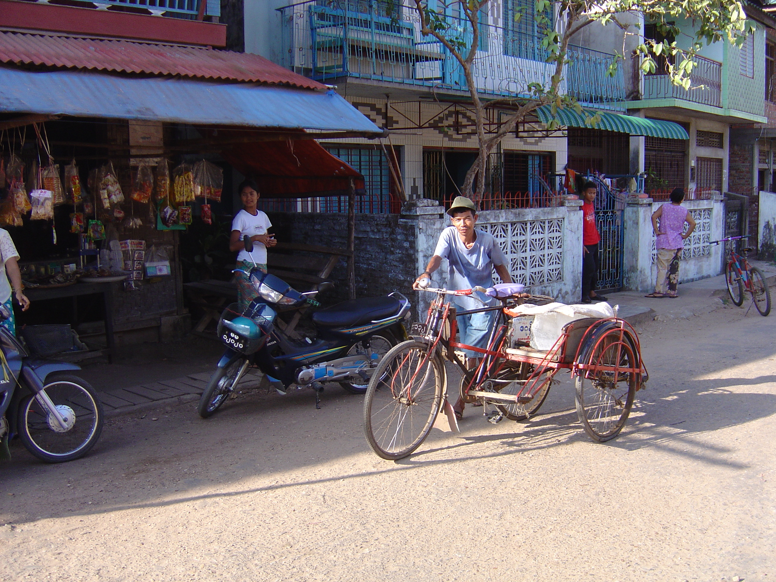 Picture Myanmar Myeik (Mergui) 2005-01 178 - Discovery Myeik (Mergui)