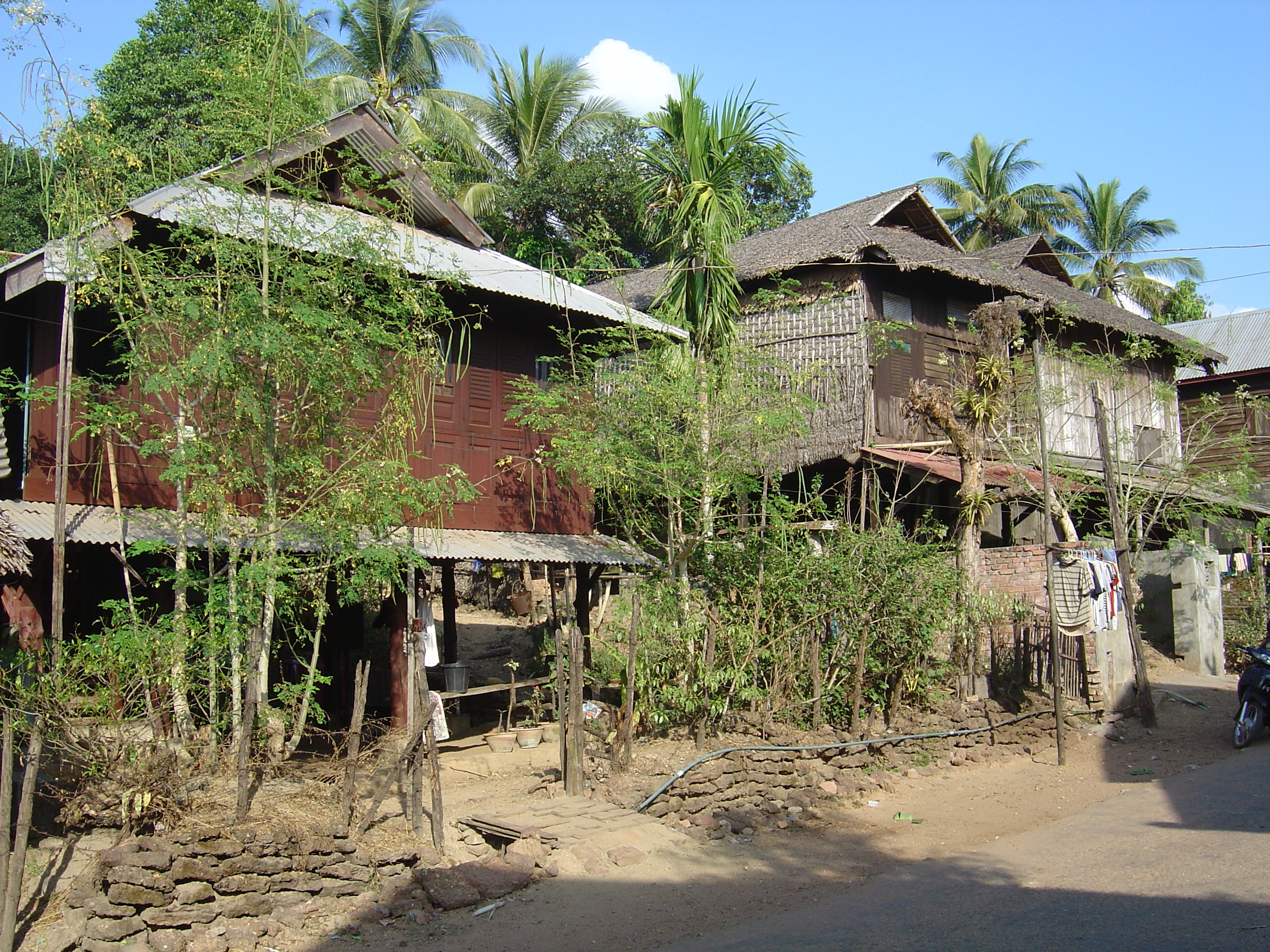 Picture Myanmar Myeik (Mergui) 2005-01 150 - Journey Myeik (Mergui)