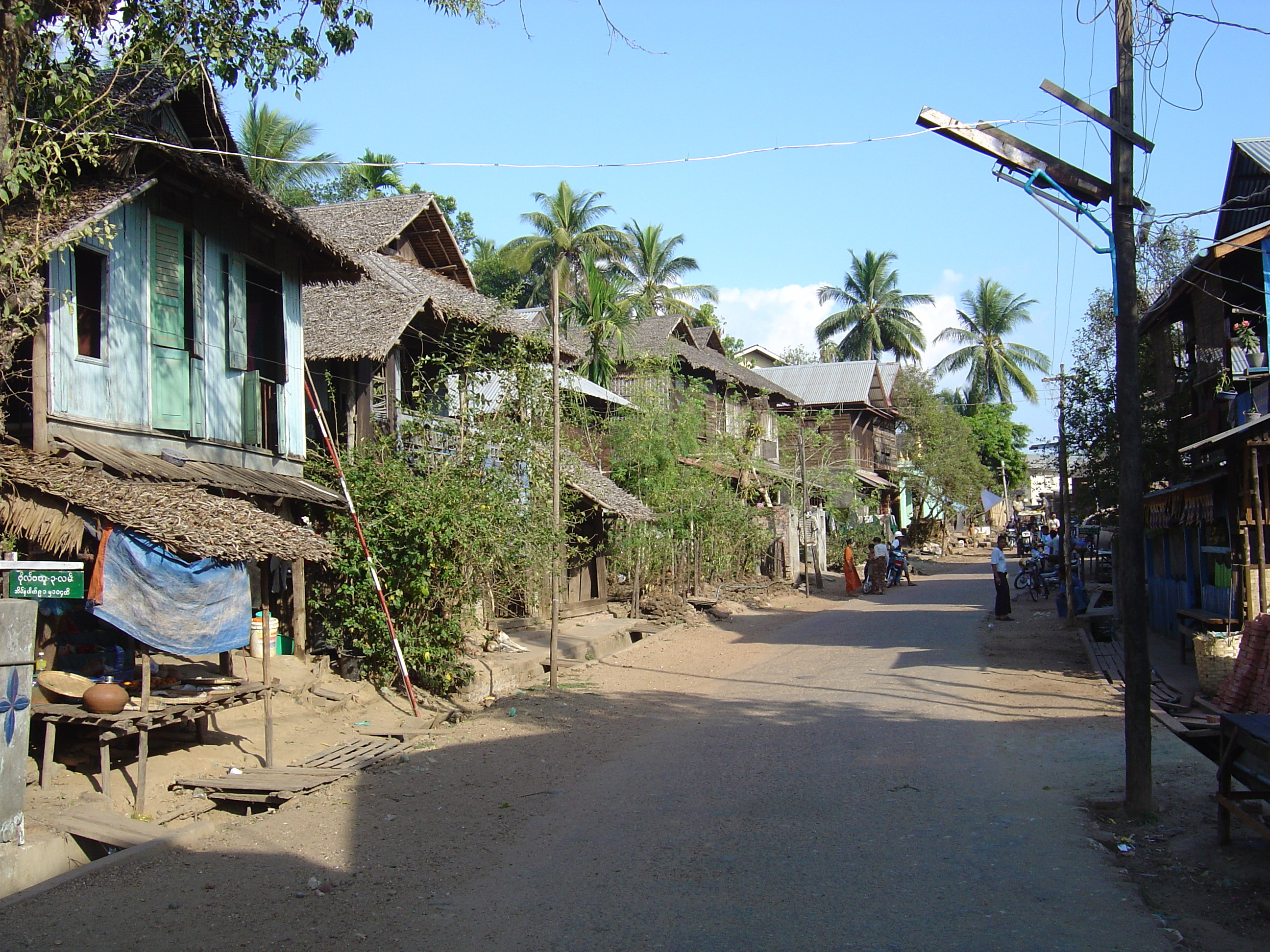 Picture Myanmar Myeik (Mergui) 2005-01 164 - History Myeik (Mergui)