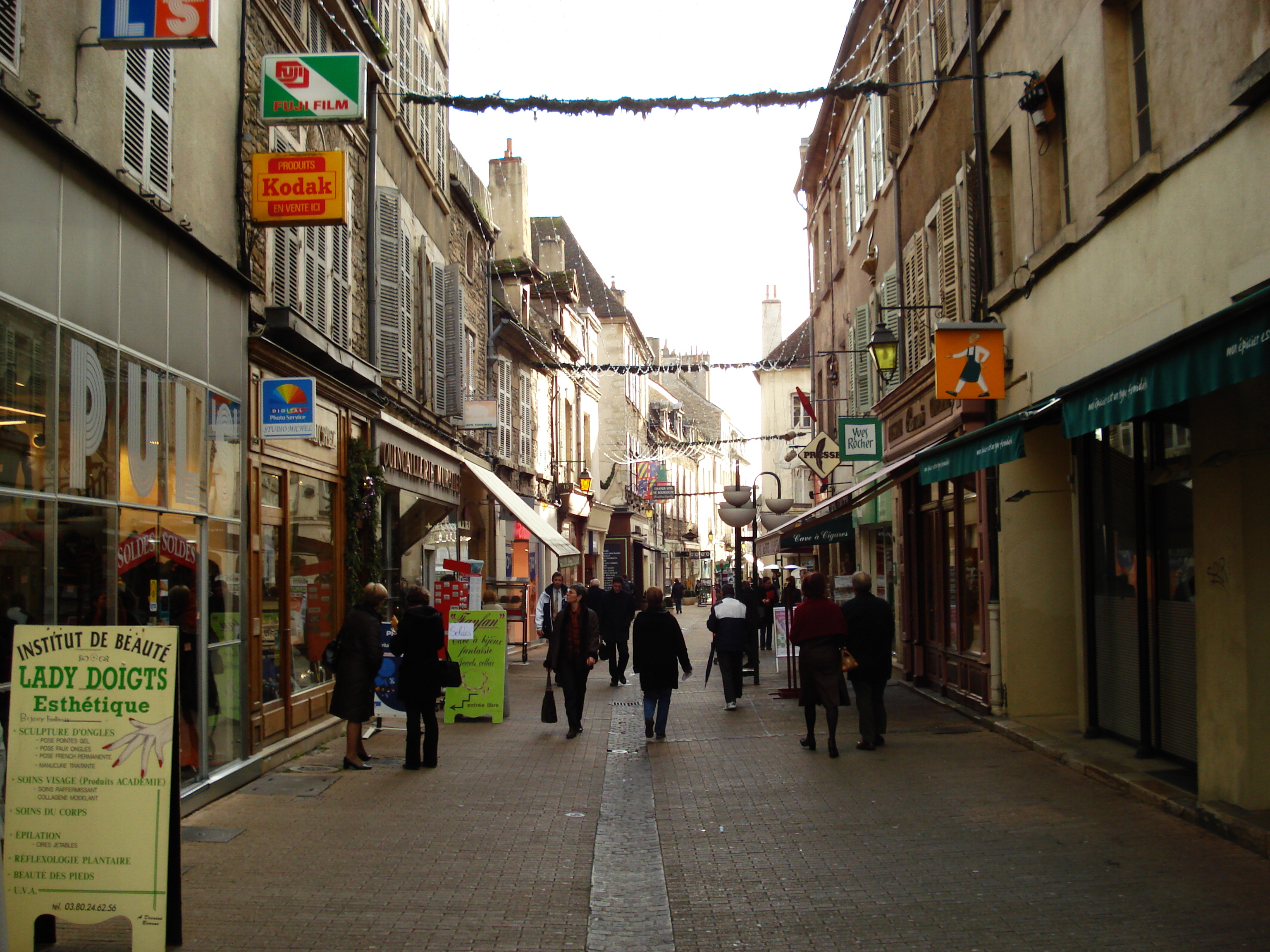 Picture France Beaune 2007-01 101 - Tours Beaune