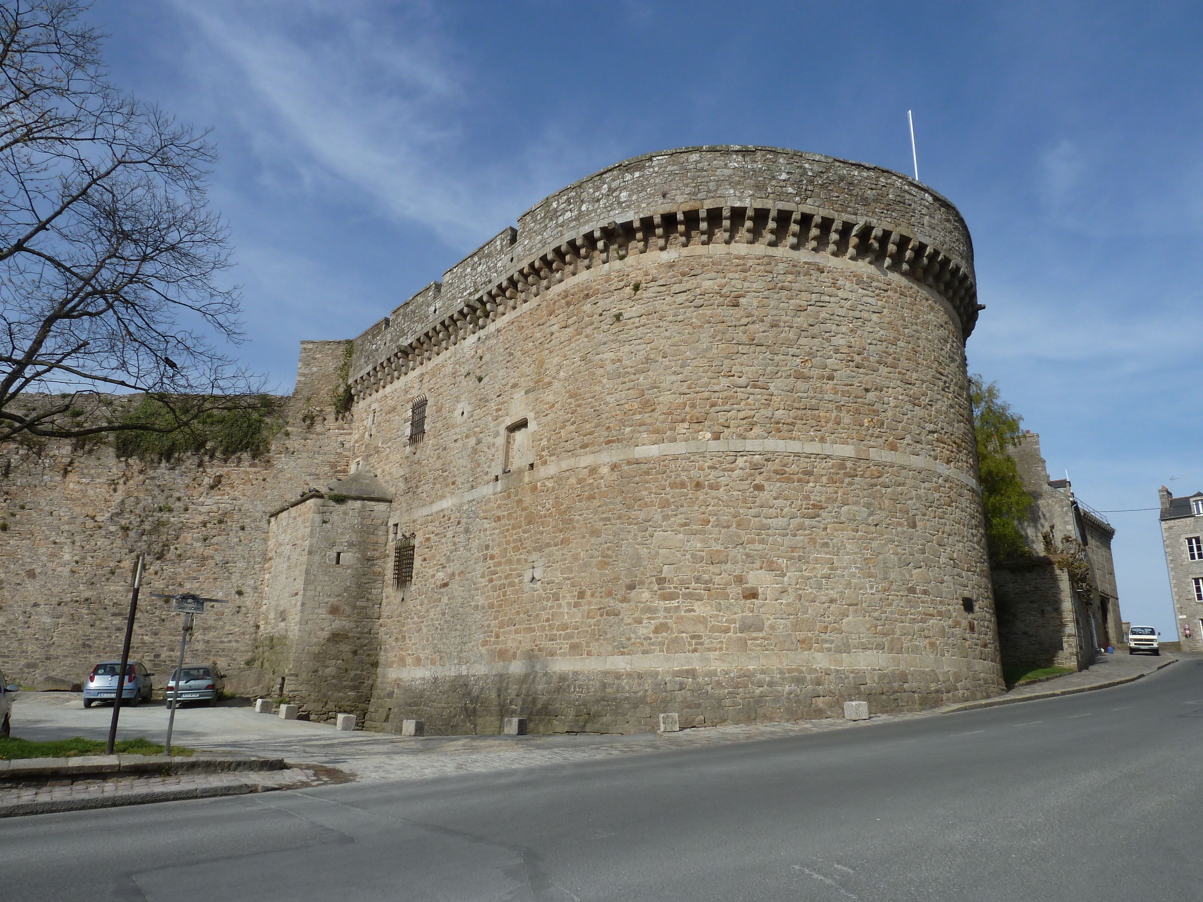 Picture France Dinan Dinan city walls 2010-04 2 - History Dinan city walls