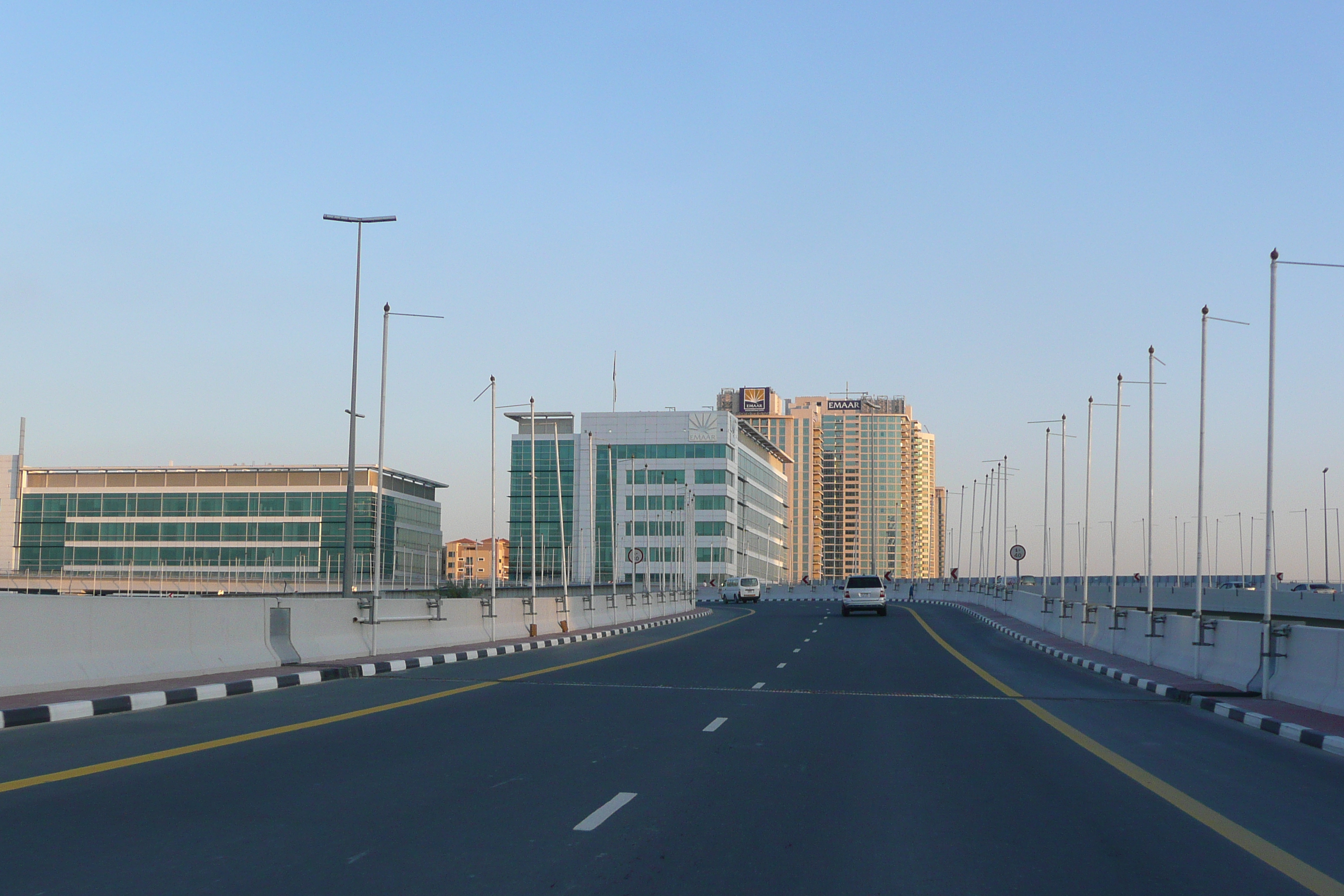 Picture United Arab Emirates Dubai Jumeirah 2009-01 31 - Tours Jumeirah