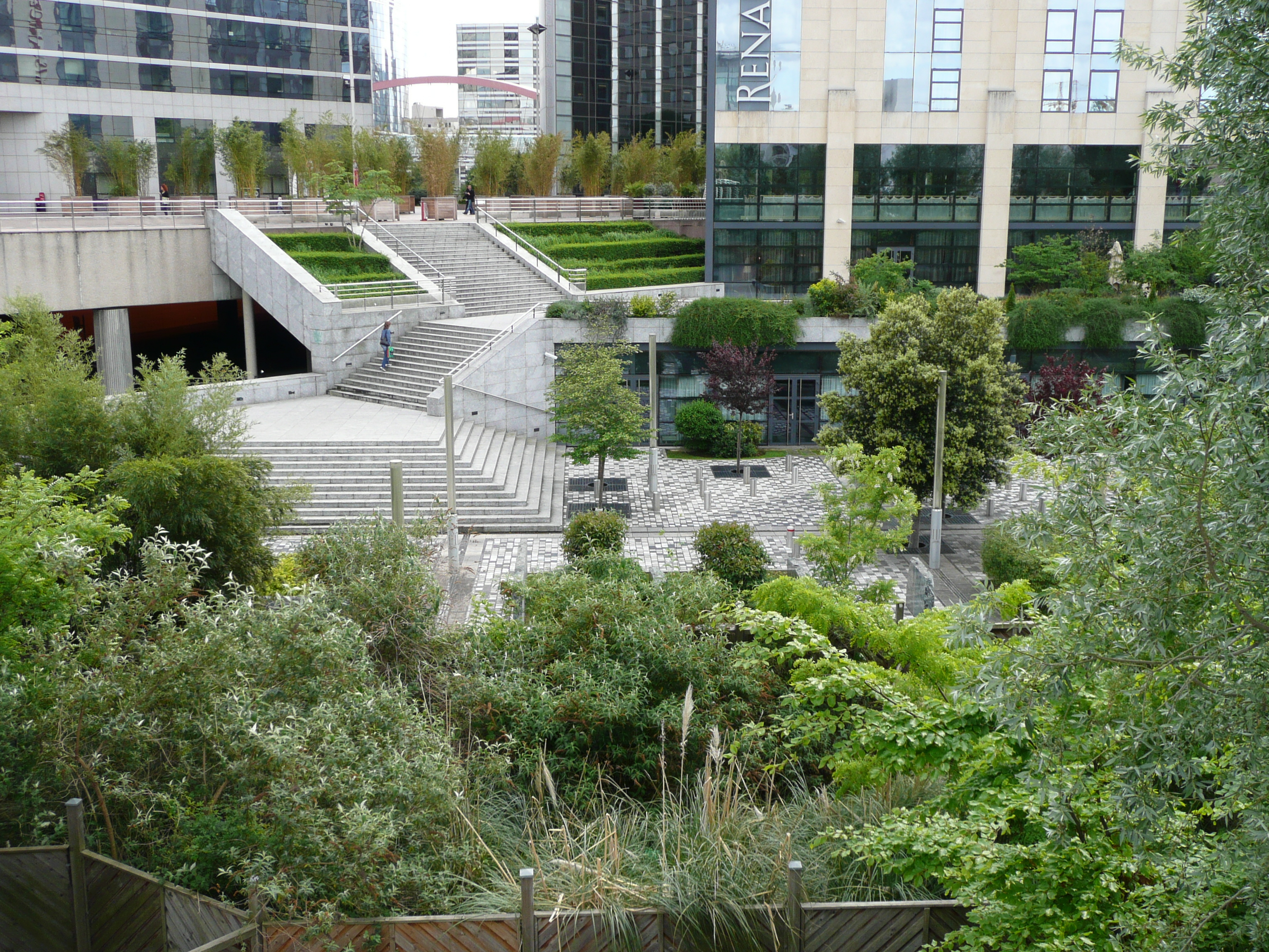 Picture France Paris La Defense 2007-05 260 - History La Defense