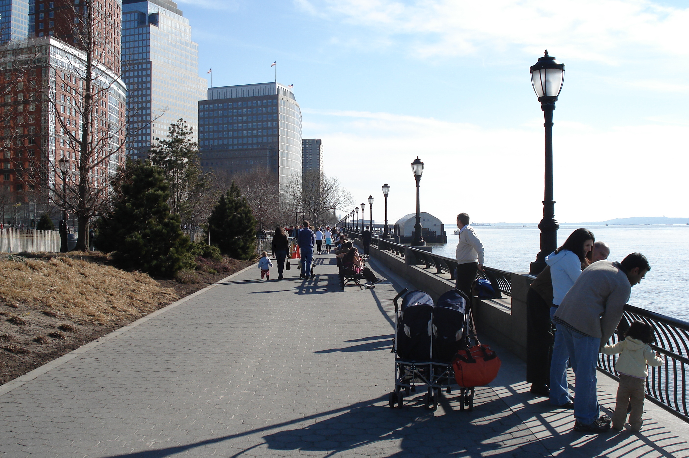 Picture United States New York Battery Park 2006-03 18 - History Battery Park