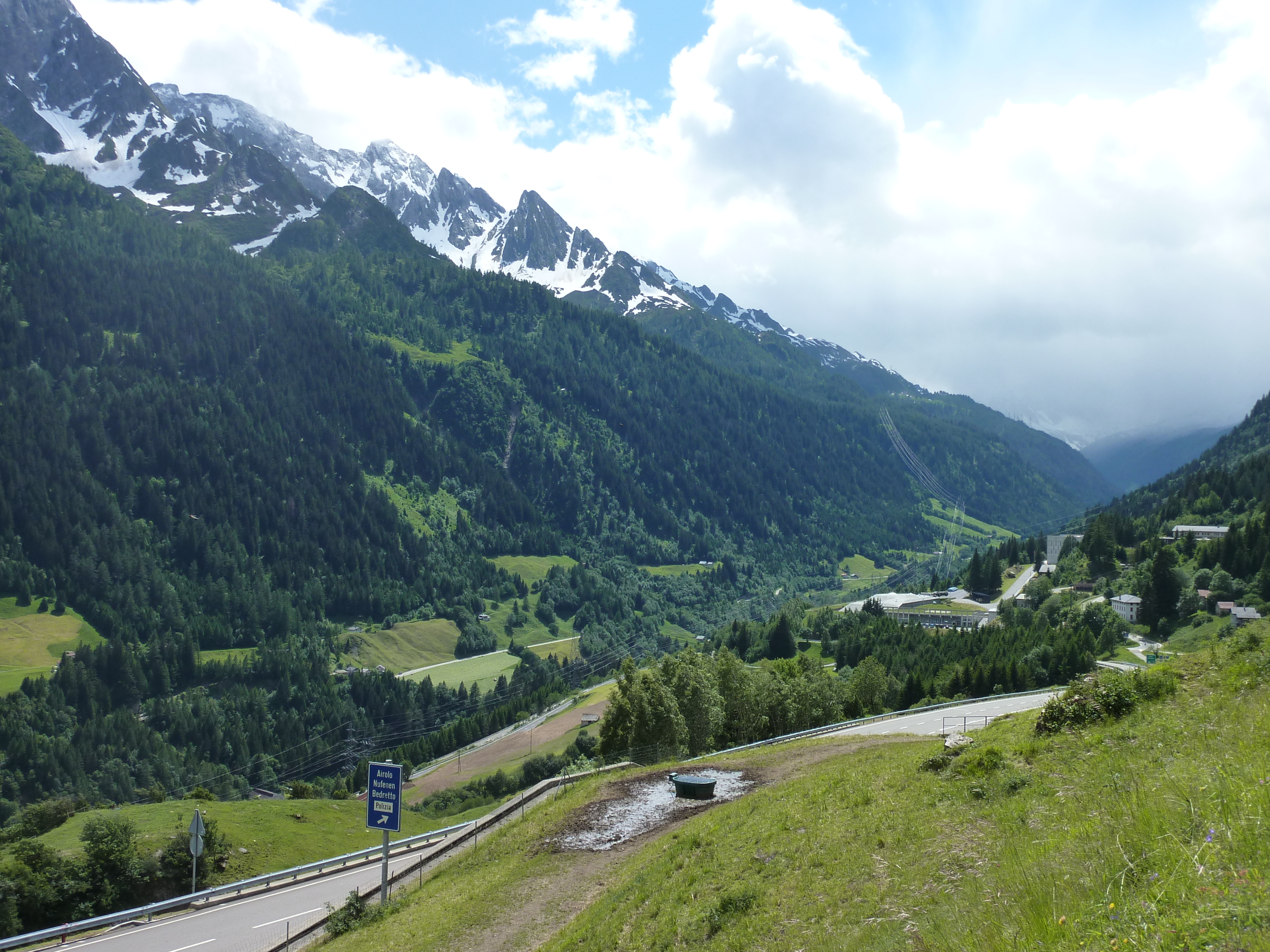 Picture Swiss Gotthard Pass 2009-06 43 - Recreation Gotthard Pass