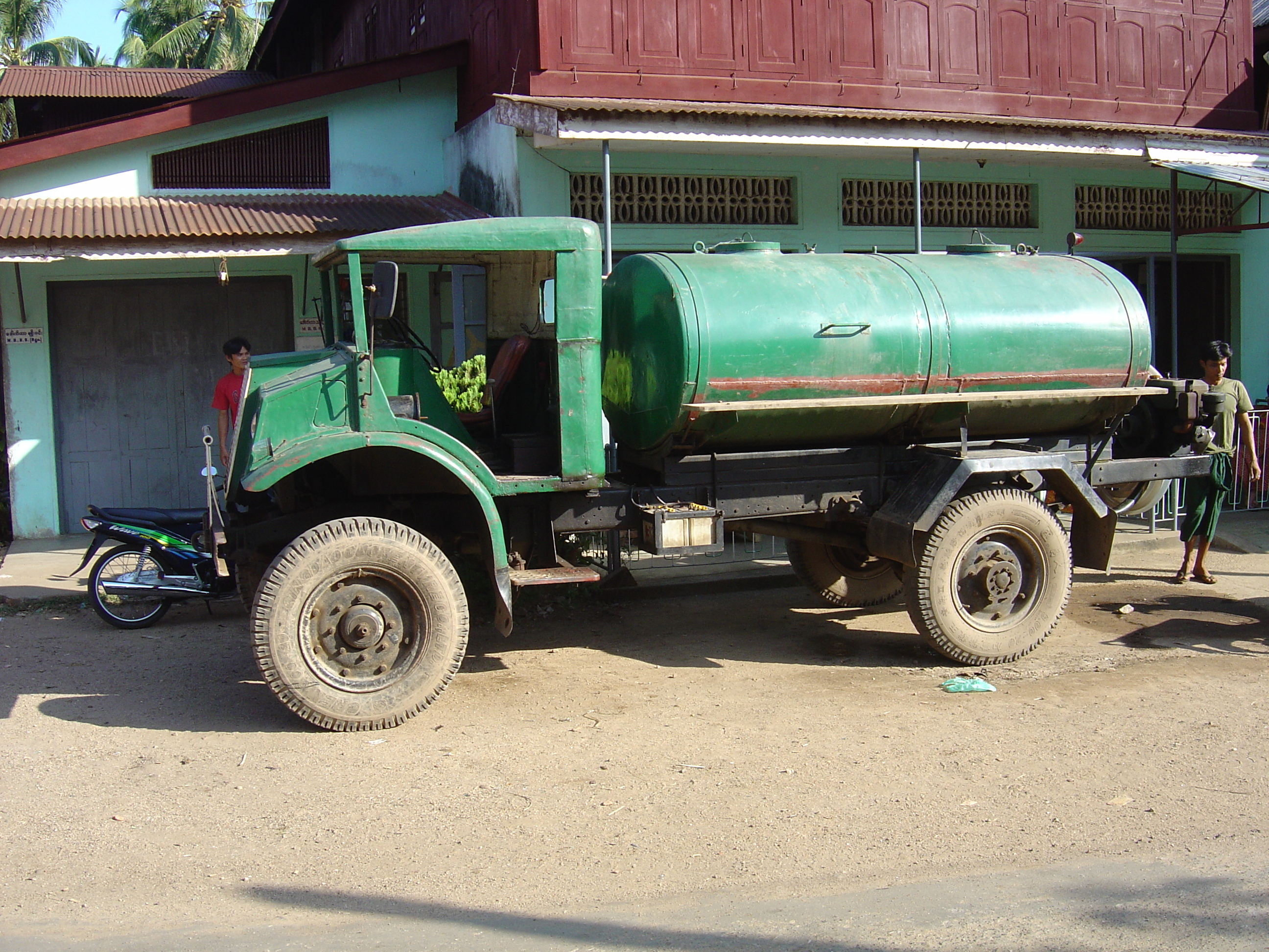 Picture Myanmar Myeik (Mergui) 2005-01 195 - History Myeik (Mergui)