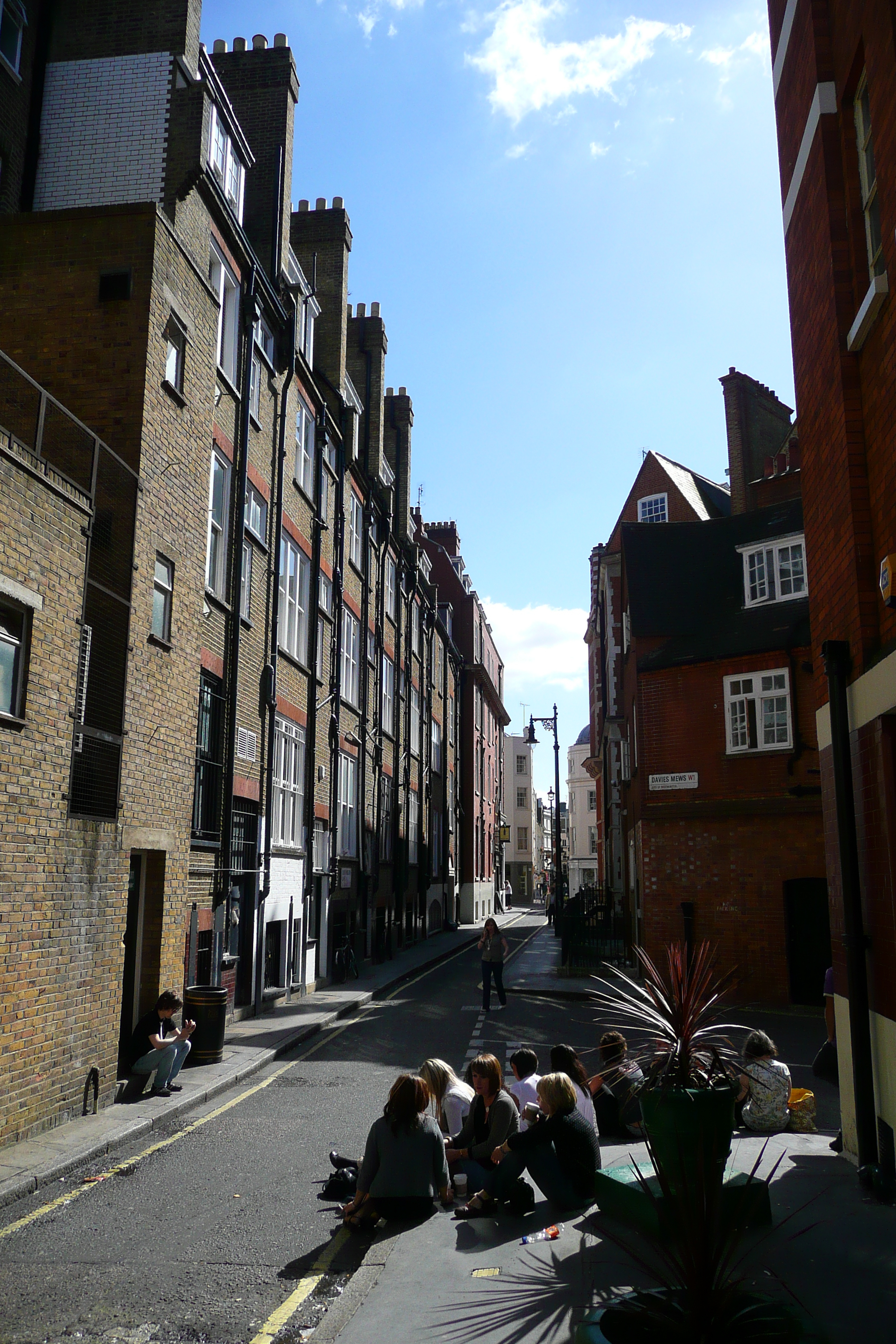 Picture United Kingdom London South Molton Lane 2007-09 11 - Center South Molton Lane