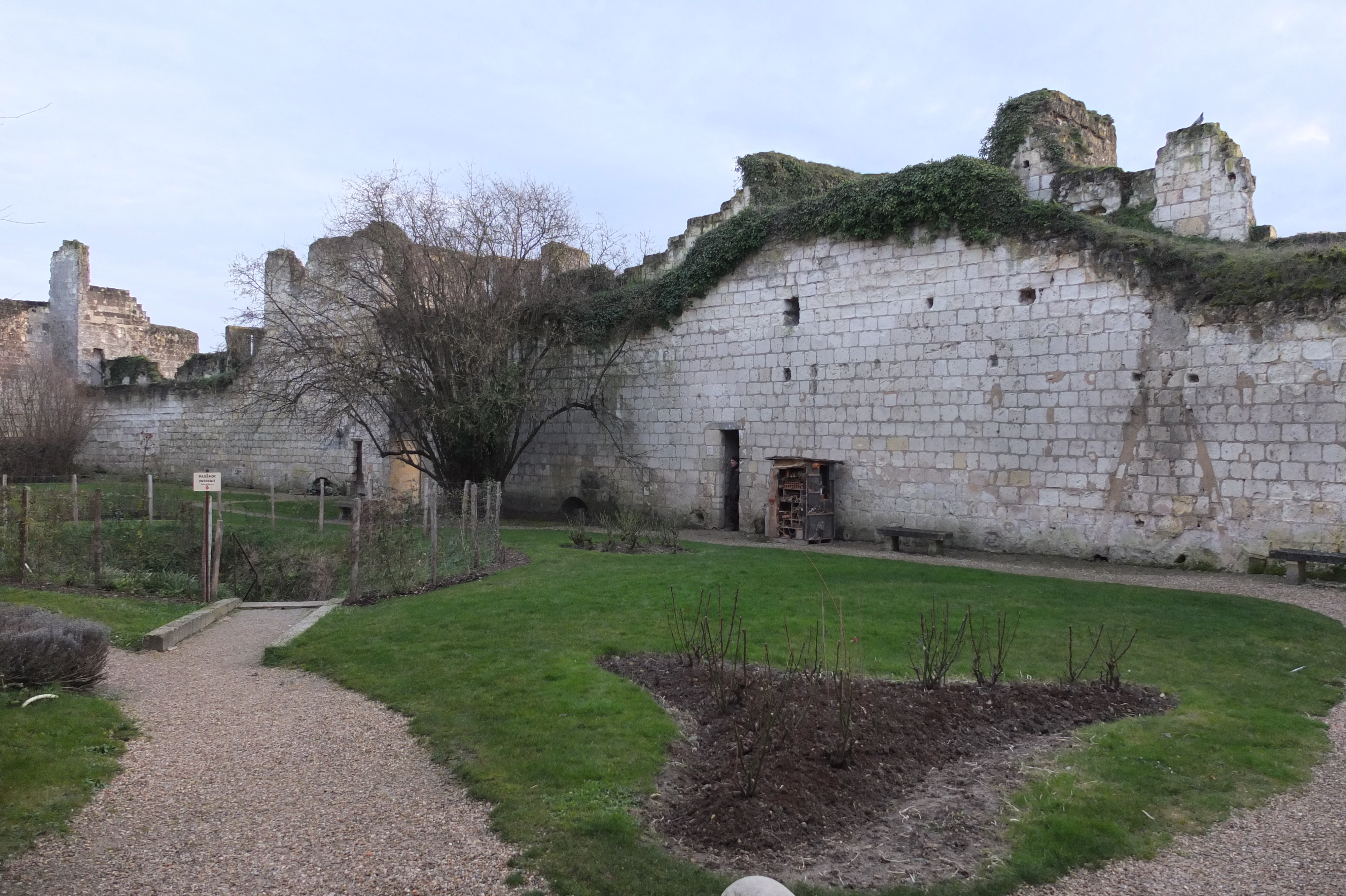 Picture France Loches Castle 2013-01 38 - Recreation Loches Castle