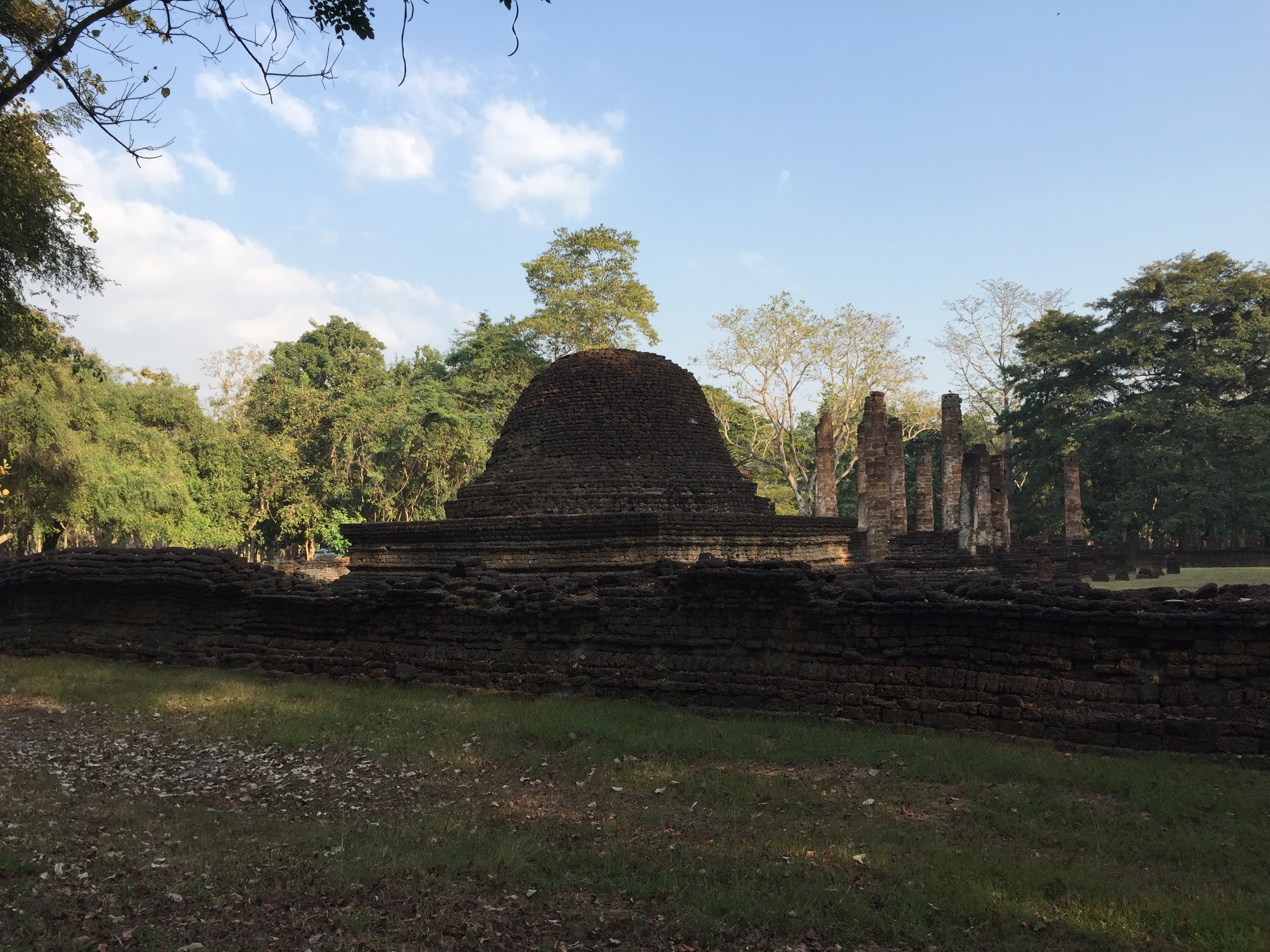 Picture Thailand Si satchanalai historical park 2014-12 41 - Around Si satchanalai historical park