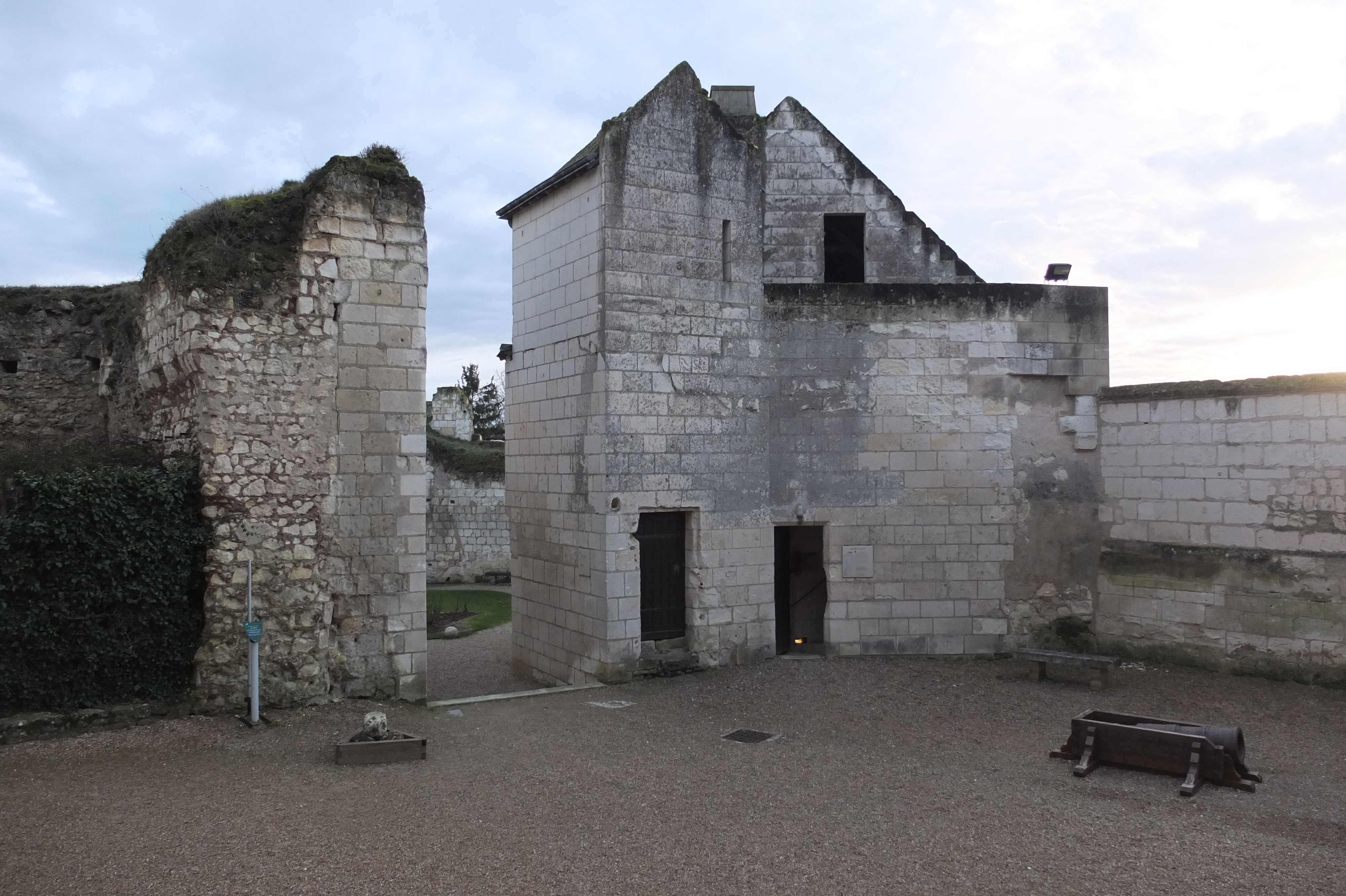 Picture France Loches Castle 2013-01 27 - Recreation Loches Castle