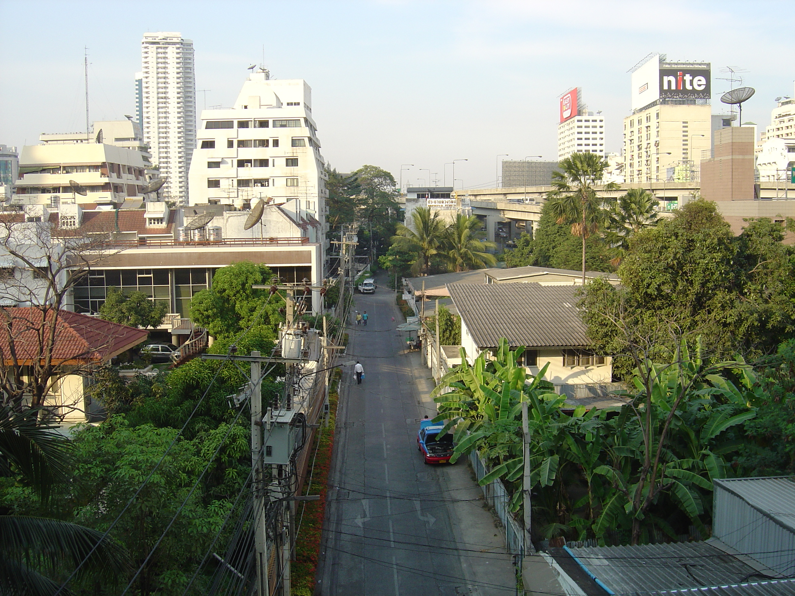 Picture Thailand Bangkok Sky Train 2004-12 13 - Tours Sky Train