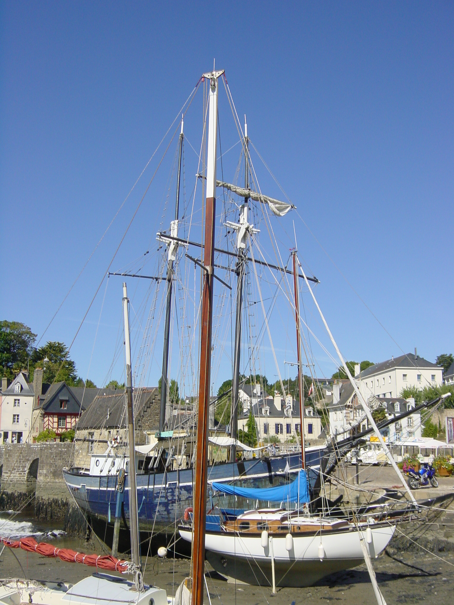 Picture France Saint anne d'auray 2003-09 12 - History Saint anne d'auray