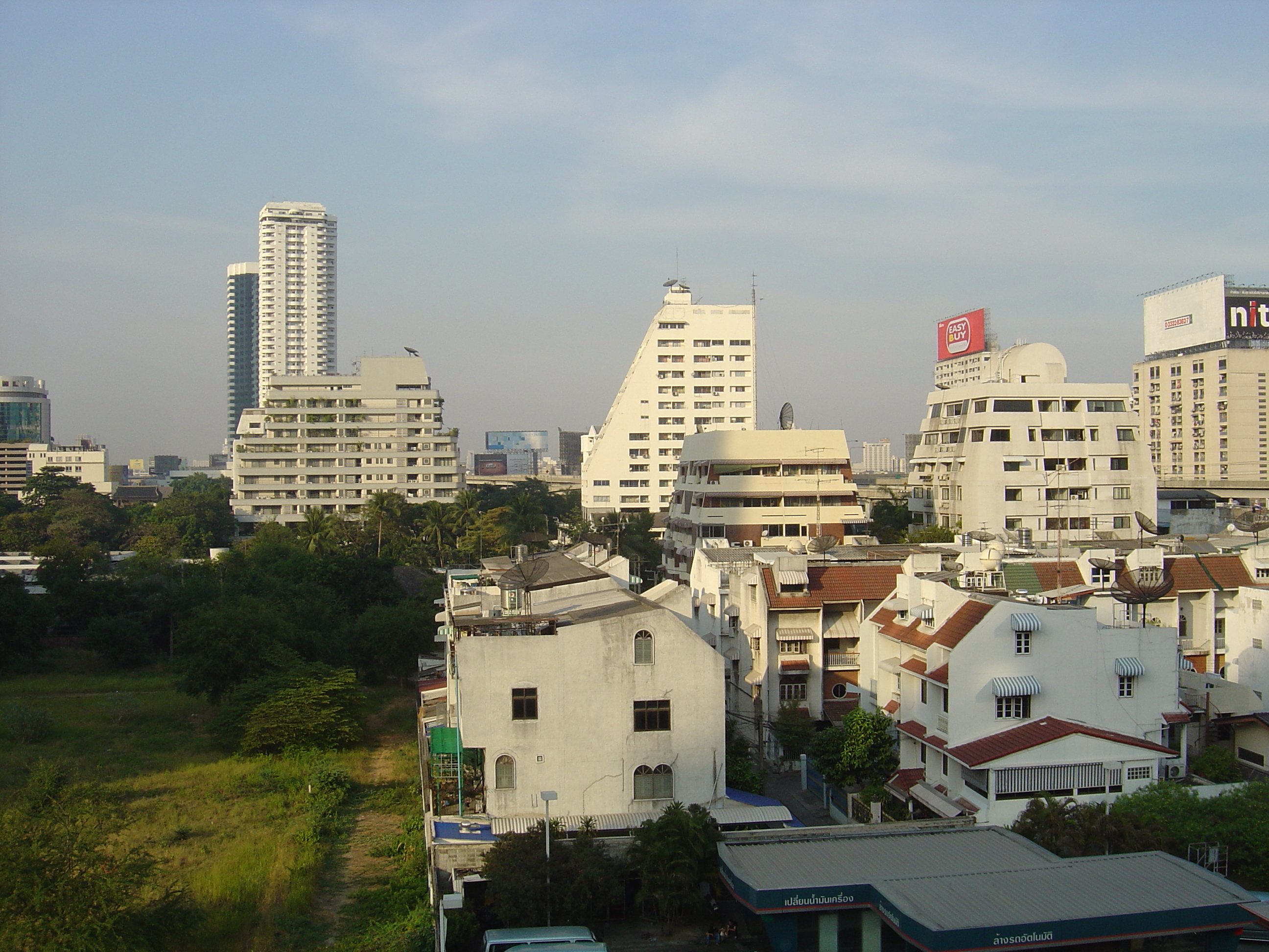 Picture Thailand Bangkok Sky Train 2004-12 105 - Discovery Sky Train