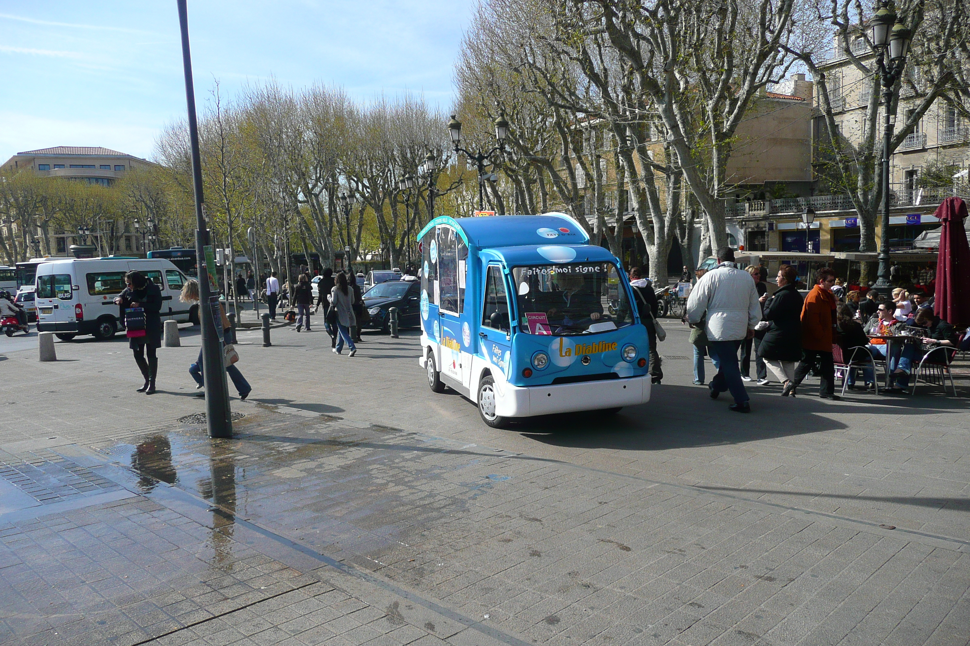 Picture France Aix en Provence Place du General de Gaulle 2008-04 12 - History Place du General de Gaulle