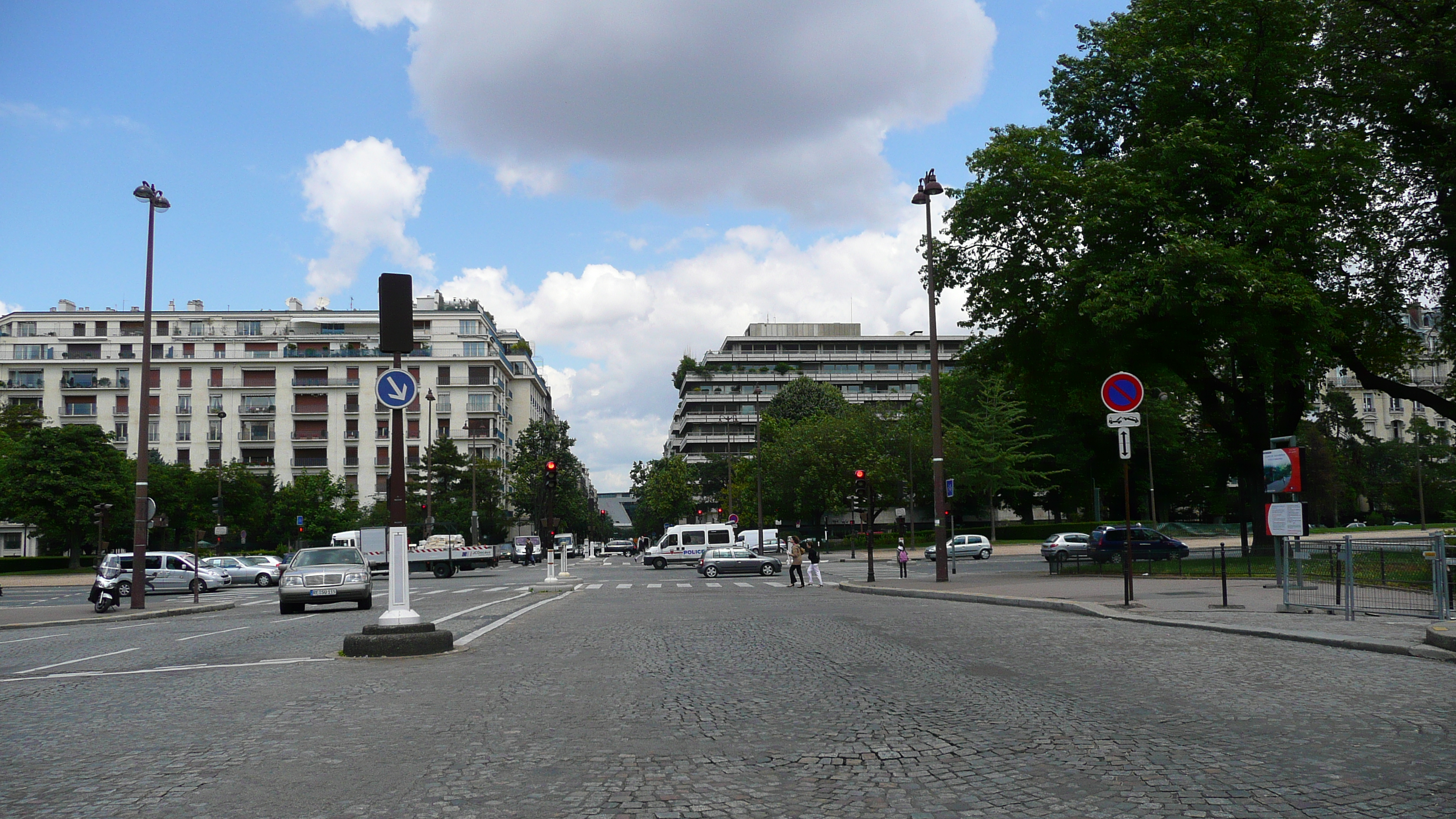 Picture France Paris Avenue Foch 2007-06 192 - Recreation Avenue Foch