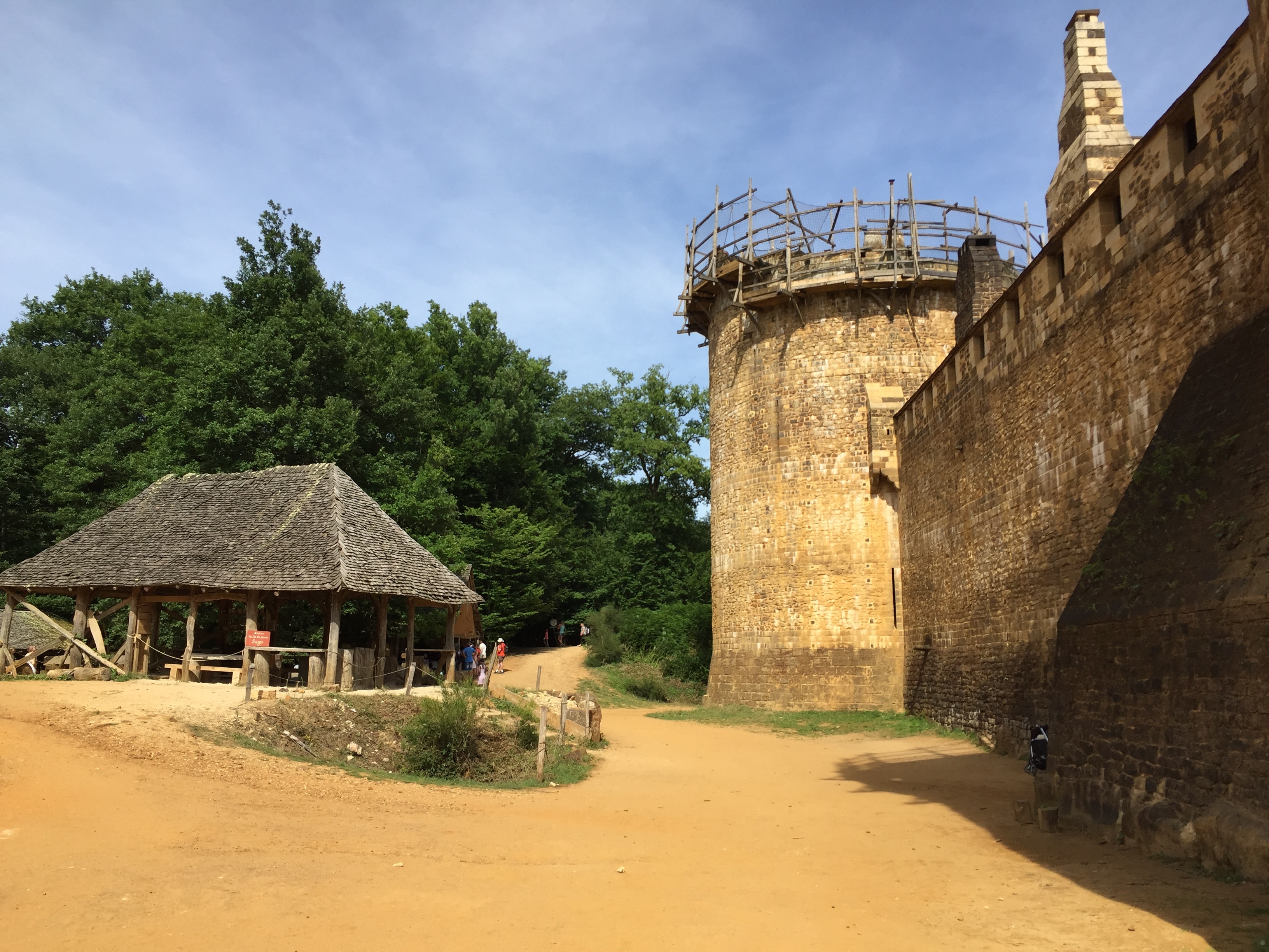 Picture France Guedelon 2017-07 60 - Around Guedelon