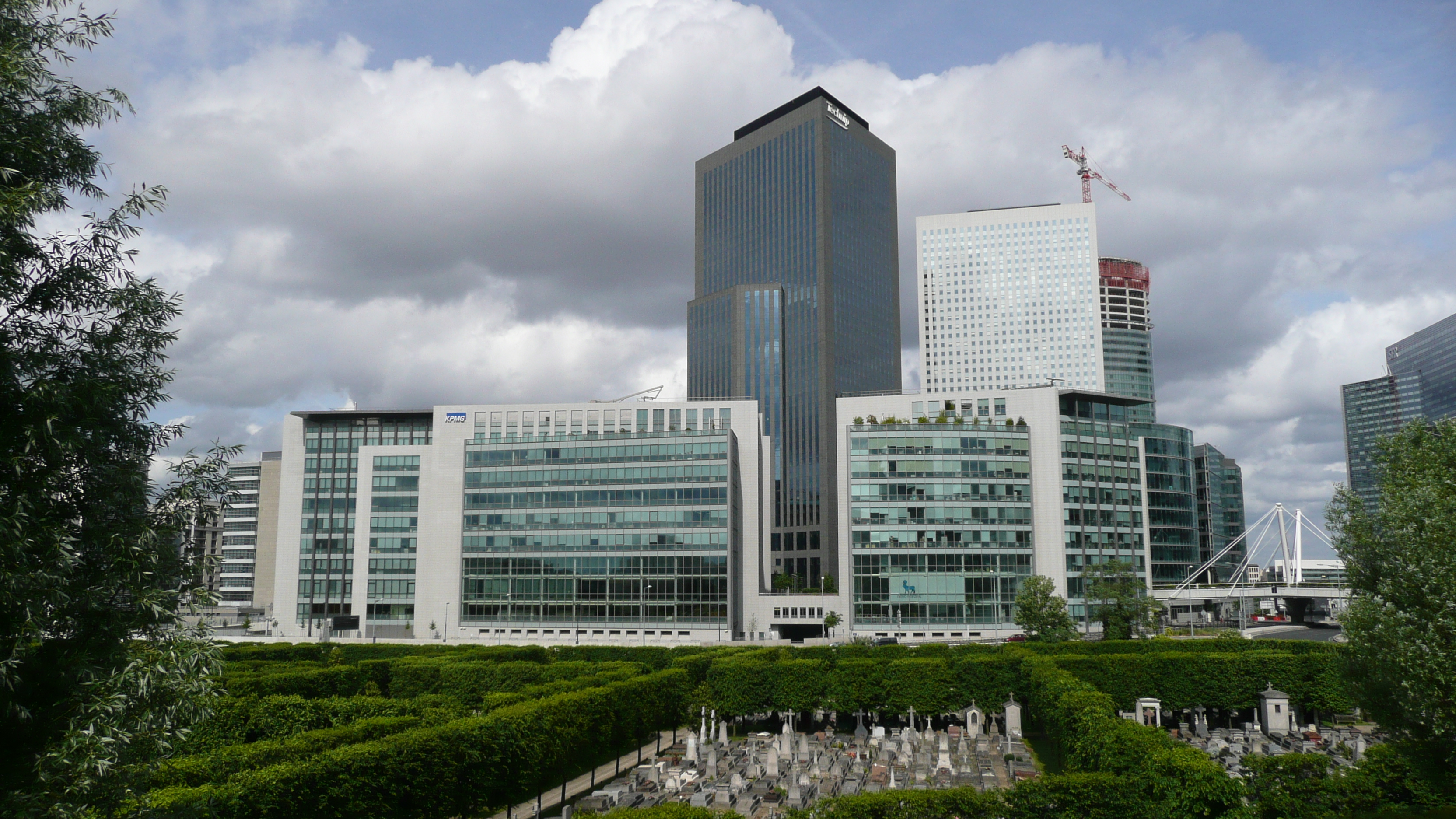 Picture France Paris La Defense 2007-05 43 - Around La Defense