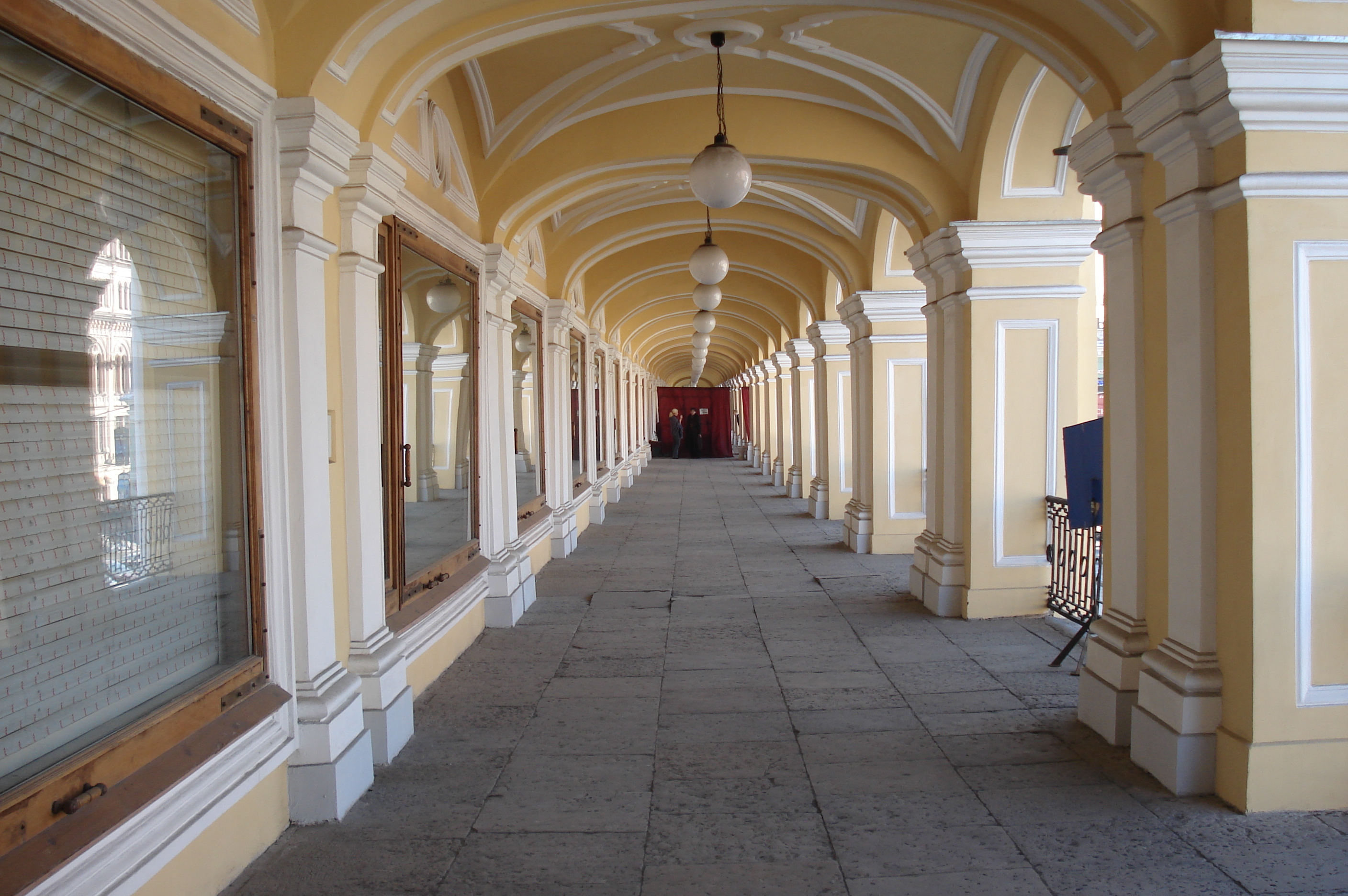 Picture Russia St Petersburg Nevsky Departement Store 2006-03 11 - History Nevsky Departement Store